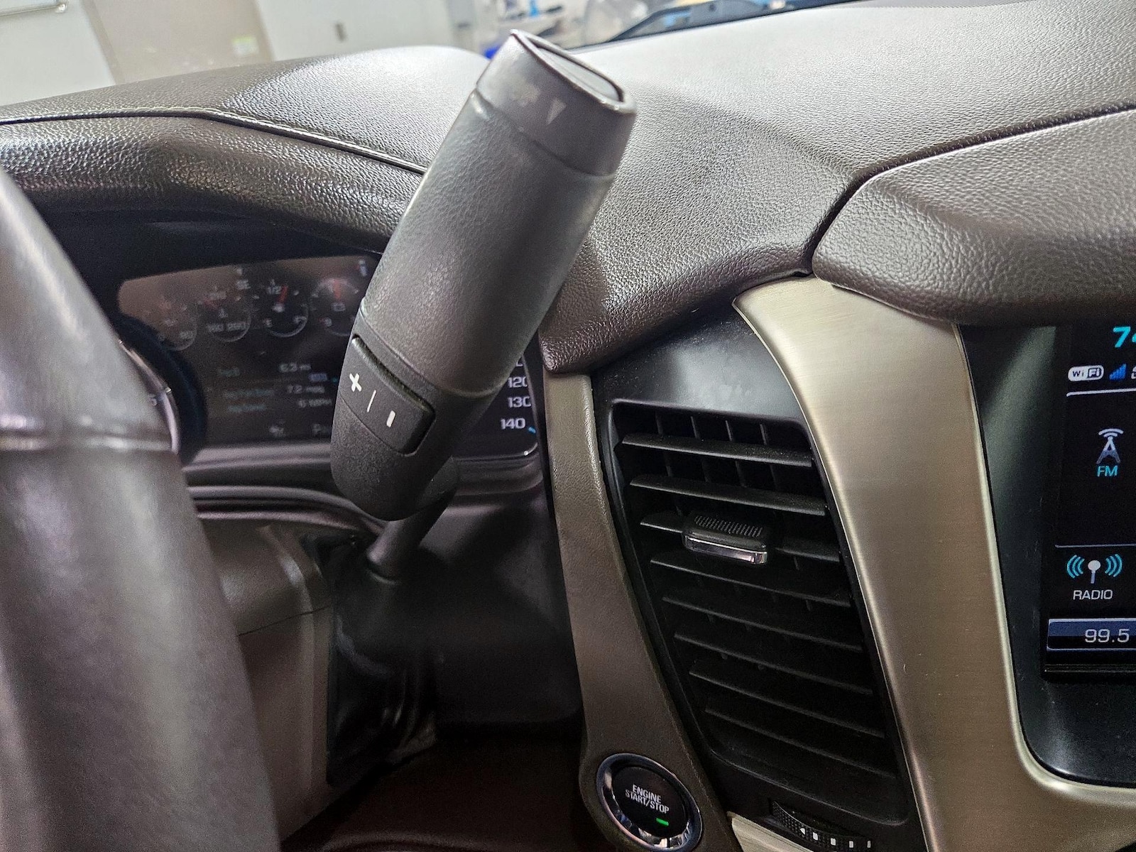 2020 GMC Yukon Denali - Photo 18