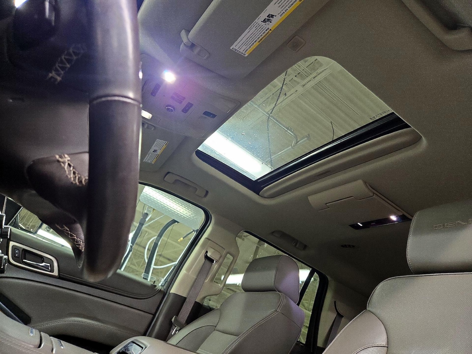 2020 GMC Yukon Denali - Photo 20