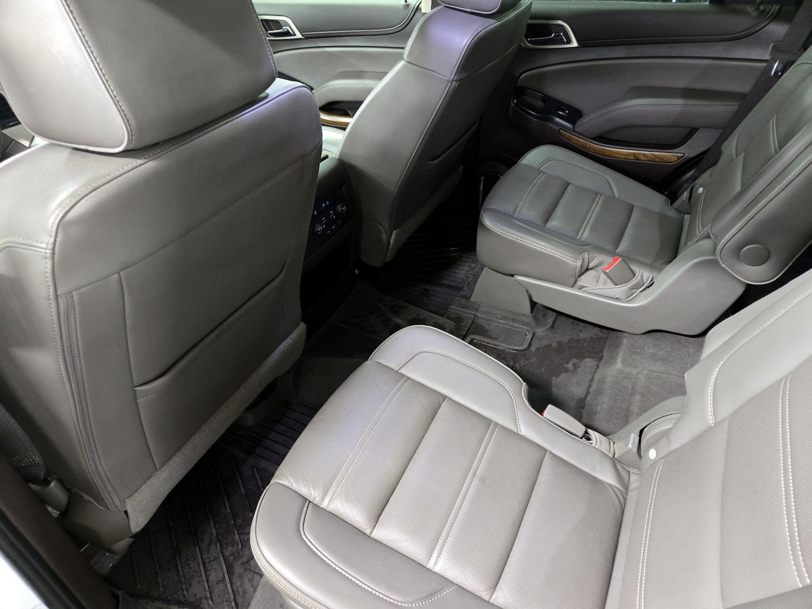 2020 GMC Yukon Denali - Photo 21