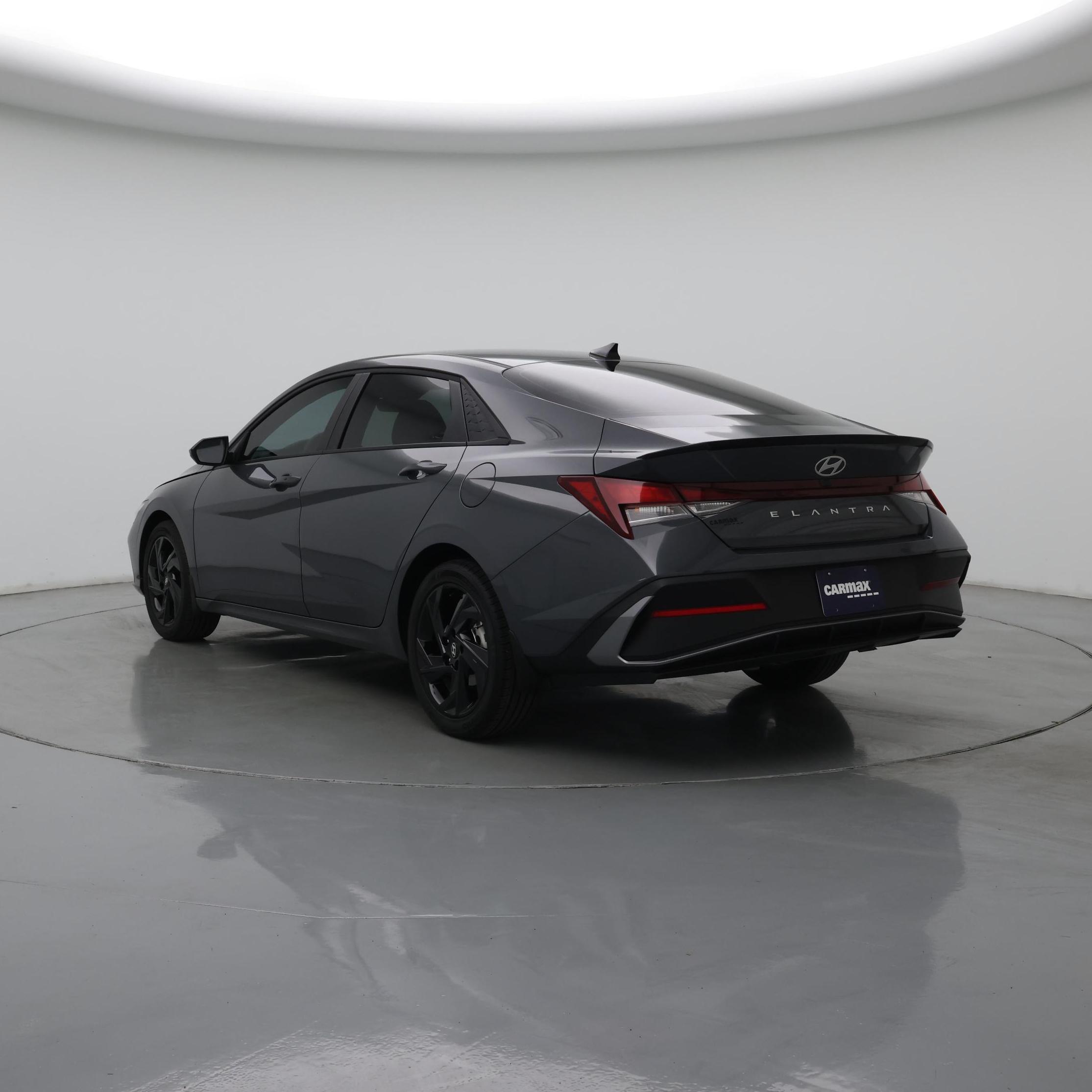 Thumbnail: 2026 Hyundai Elantra - 2