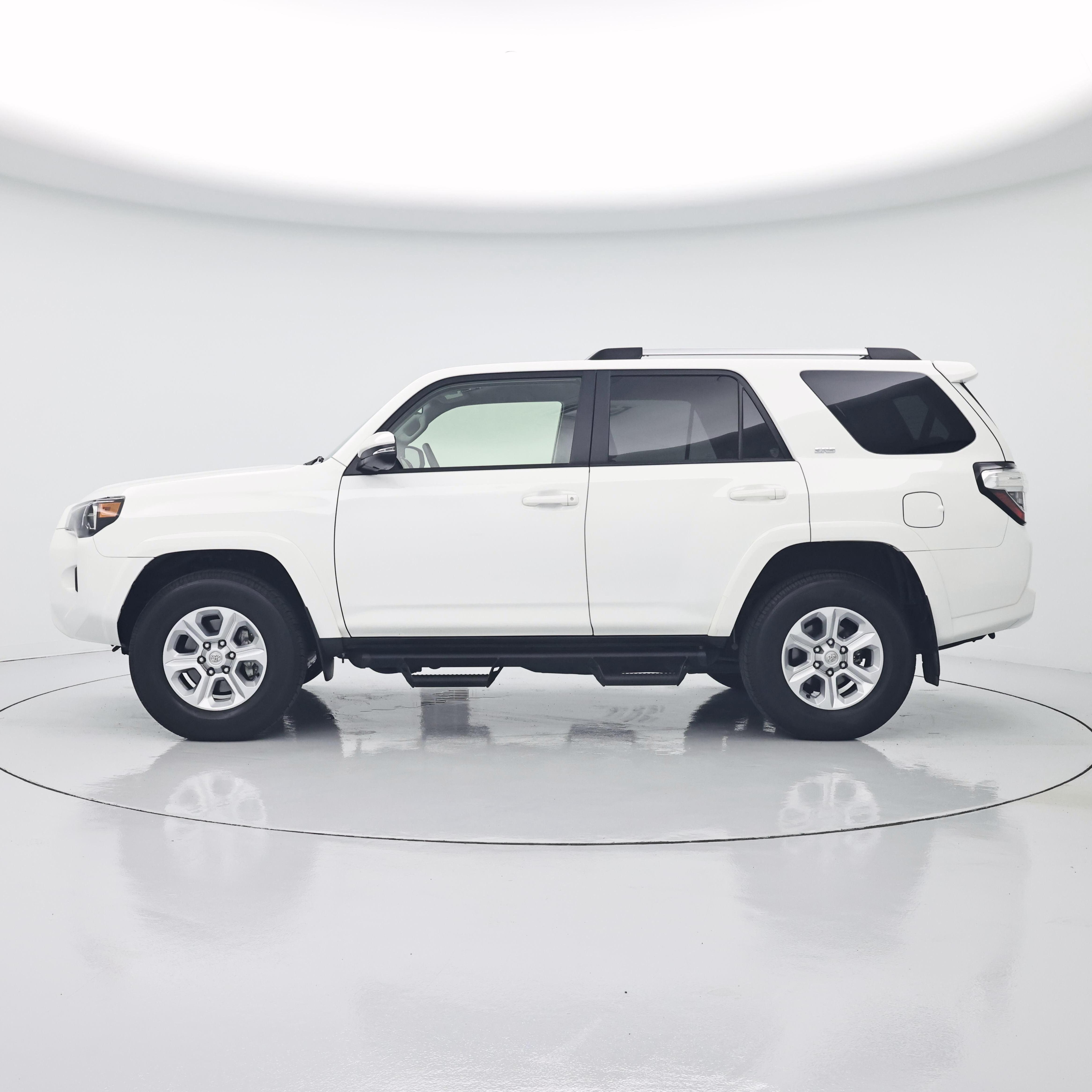 Thumbnail: 2022 Toyota 4Runner - 3