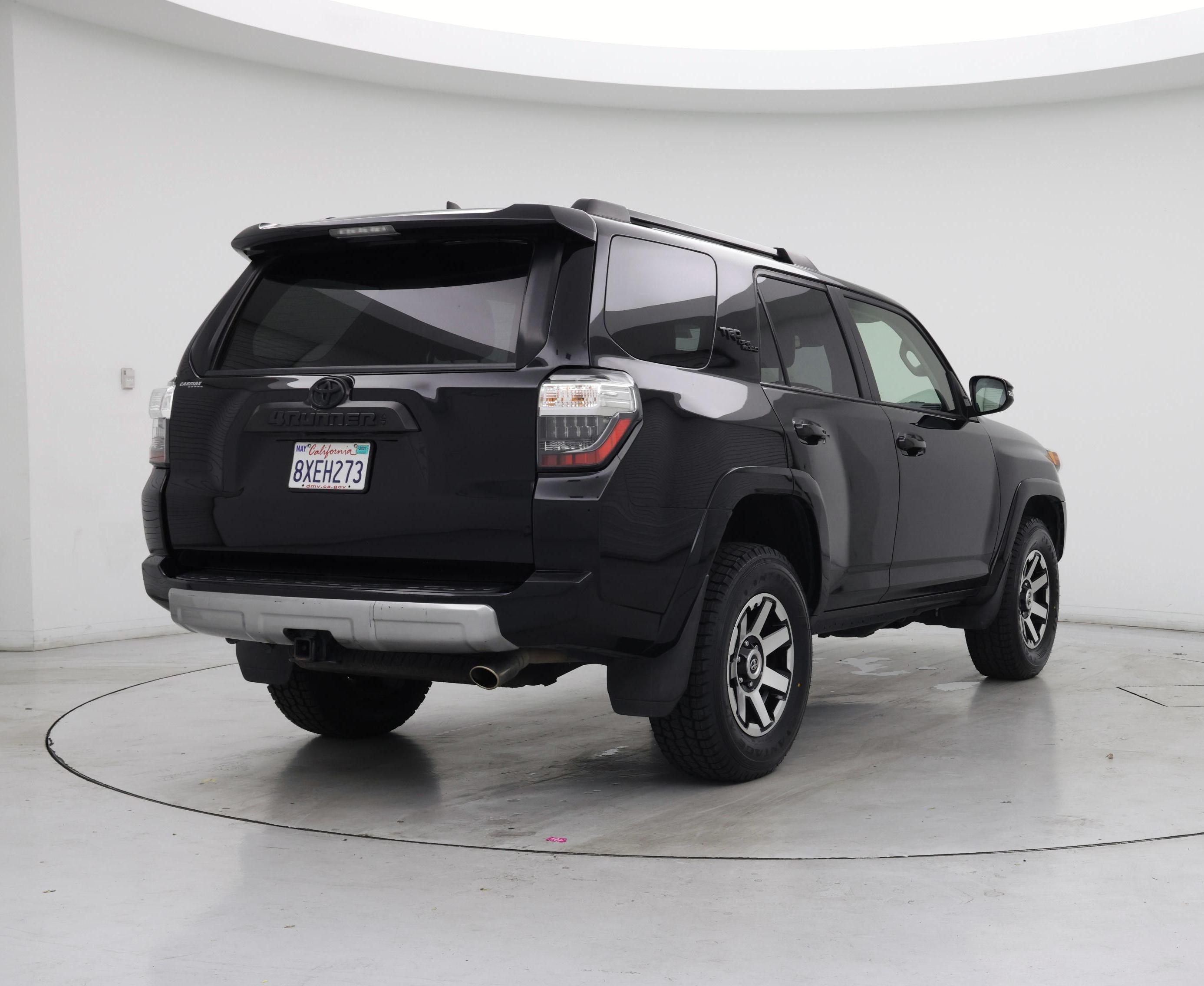 Thumbnail: 2020 Toyota 4Runner - 8