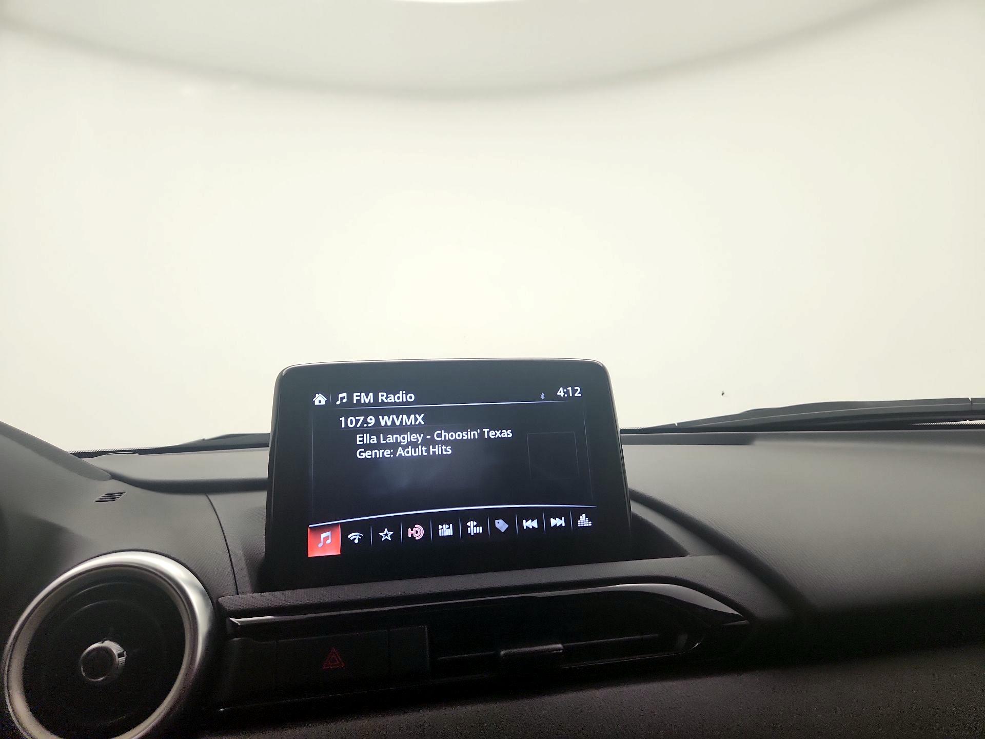 Thumbnail: 2020 Mazda MX-5 Miata - 15