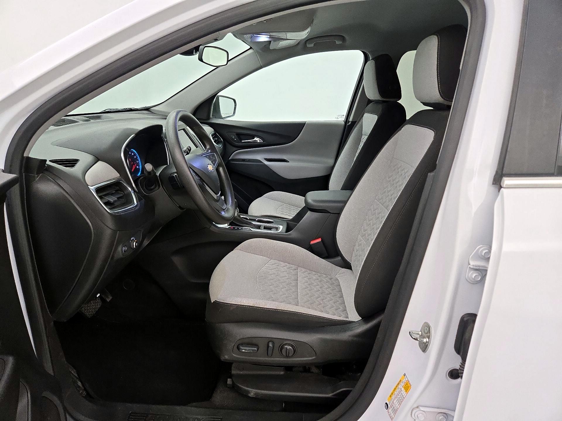 Thumbnail: 2022 Chevrolet Equinox - 11