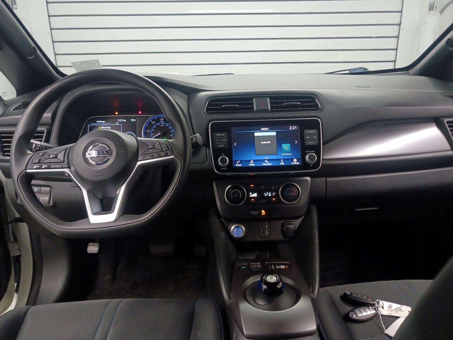 Thumbnail: 2022 Nissan Leaf - 9