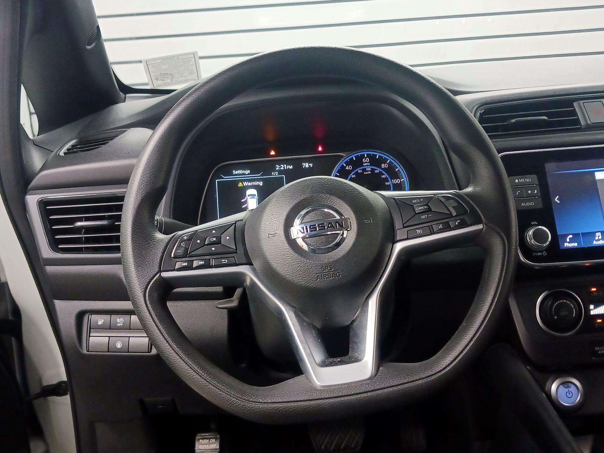Thumbnail: 2022 Nissan Leaf - 10