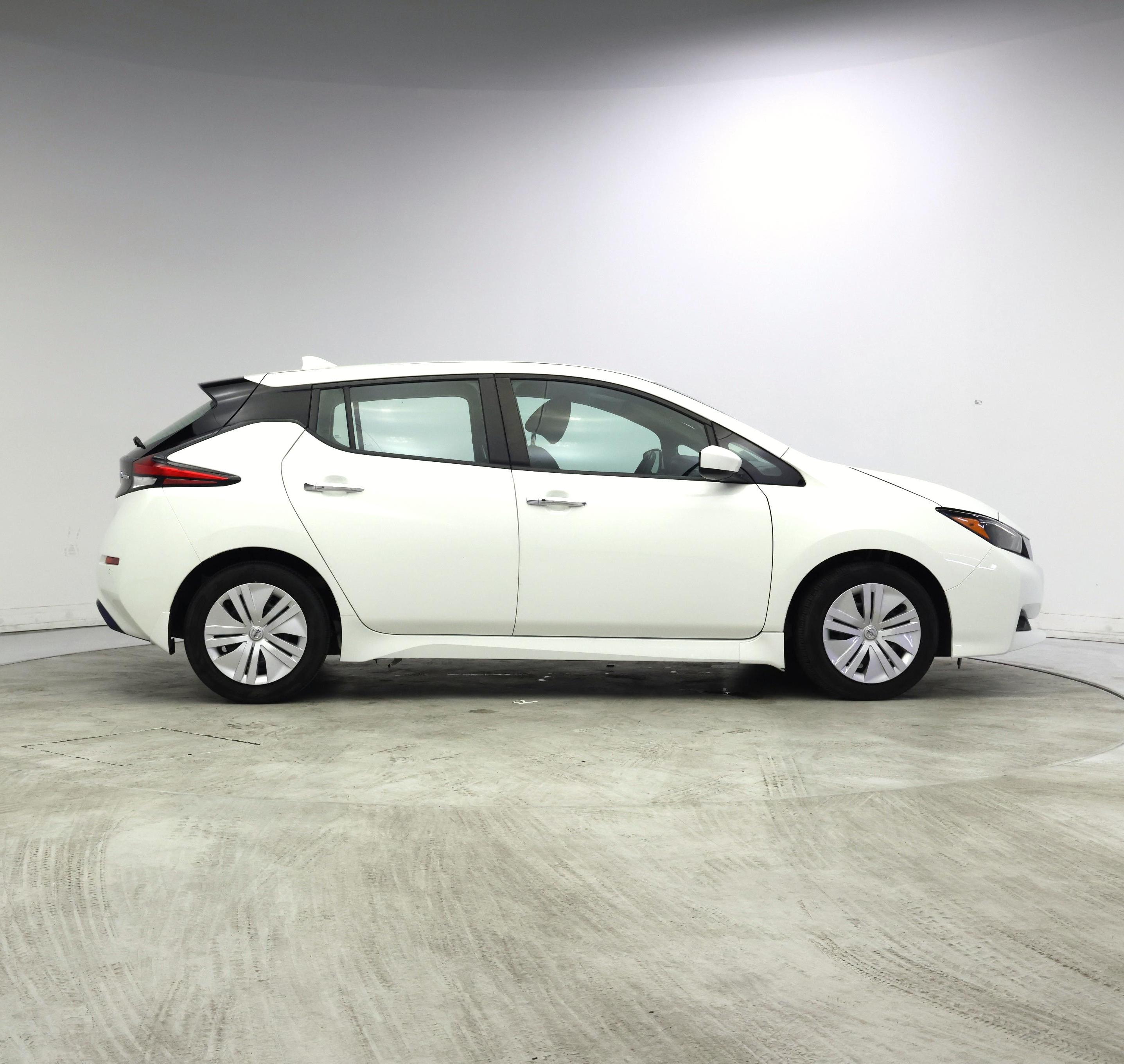 Thumbnail: 2022 Nissan Leaf - 7