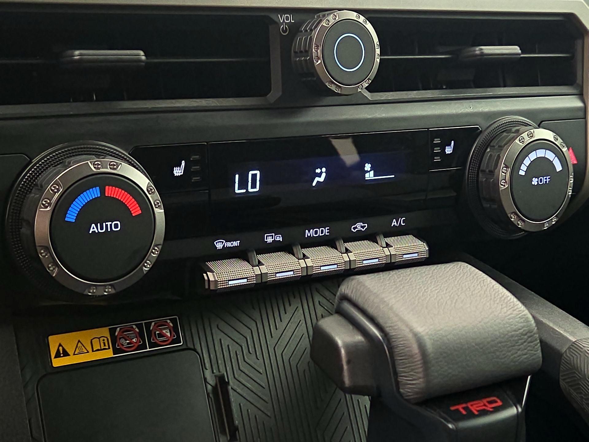 Thumbnail: 2024 Toyota Tacoma - 16