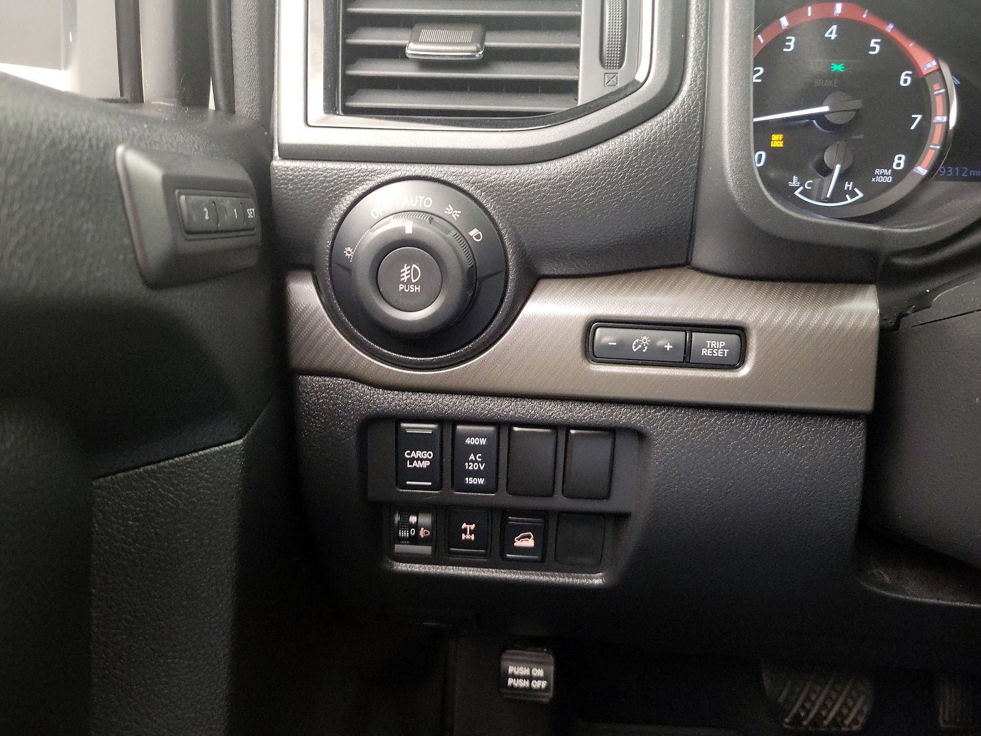 Thumbnail: 2024 Nissan Titan - 13