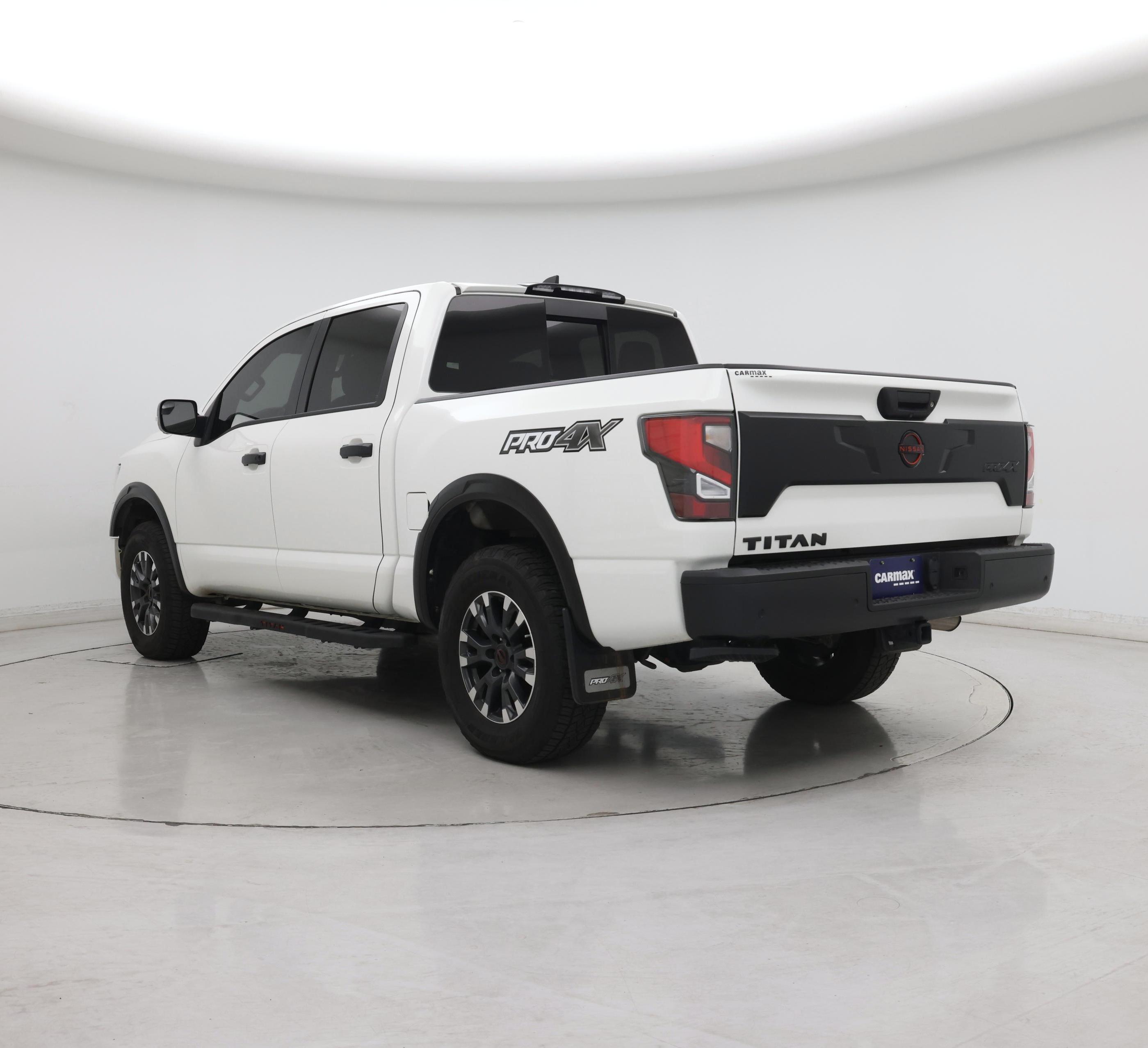 Thumbnail: 2024 Nissan Titan - 2