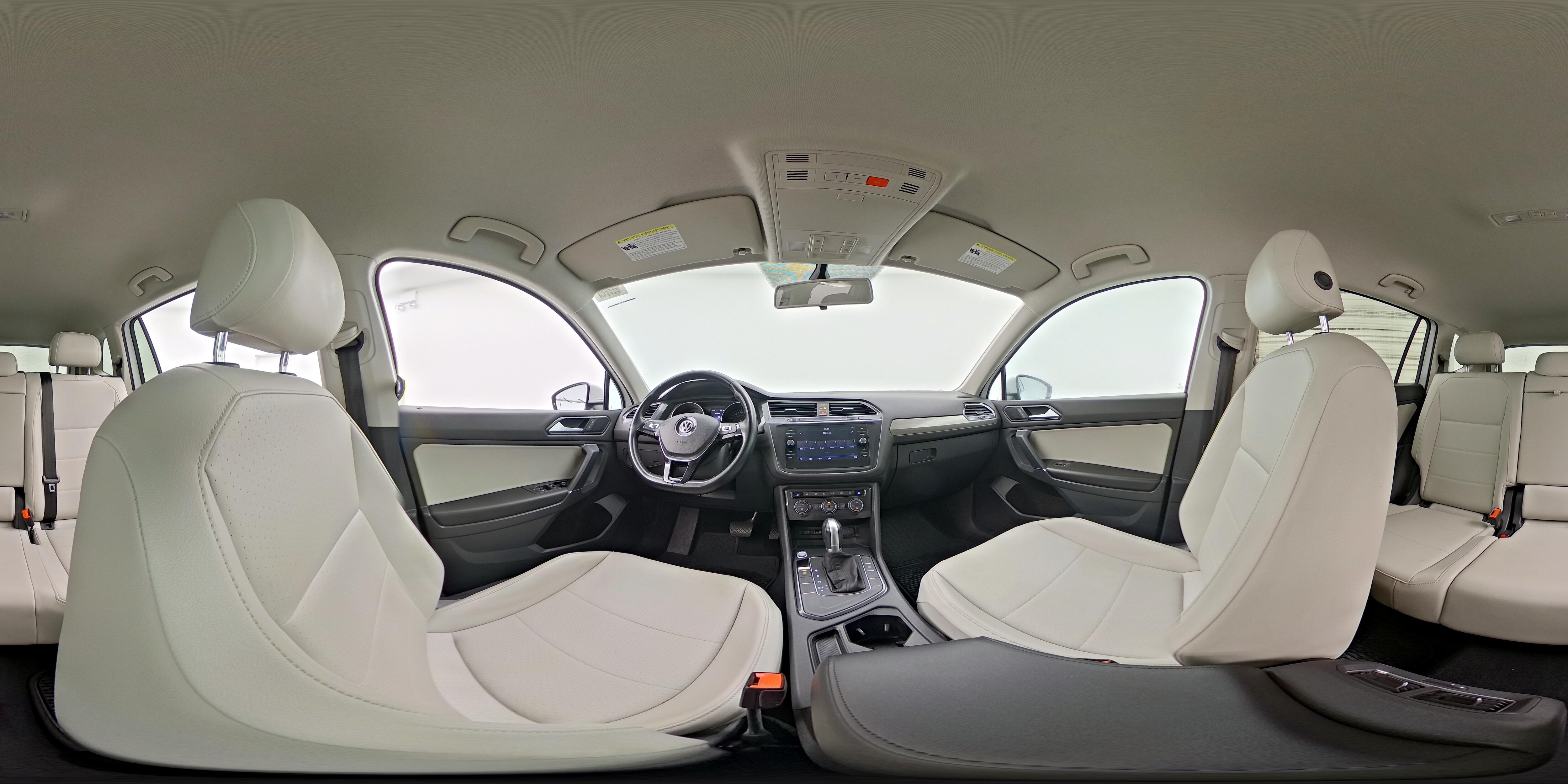 2018 Volkswagen Tiguan SE - Photo 26