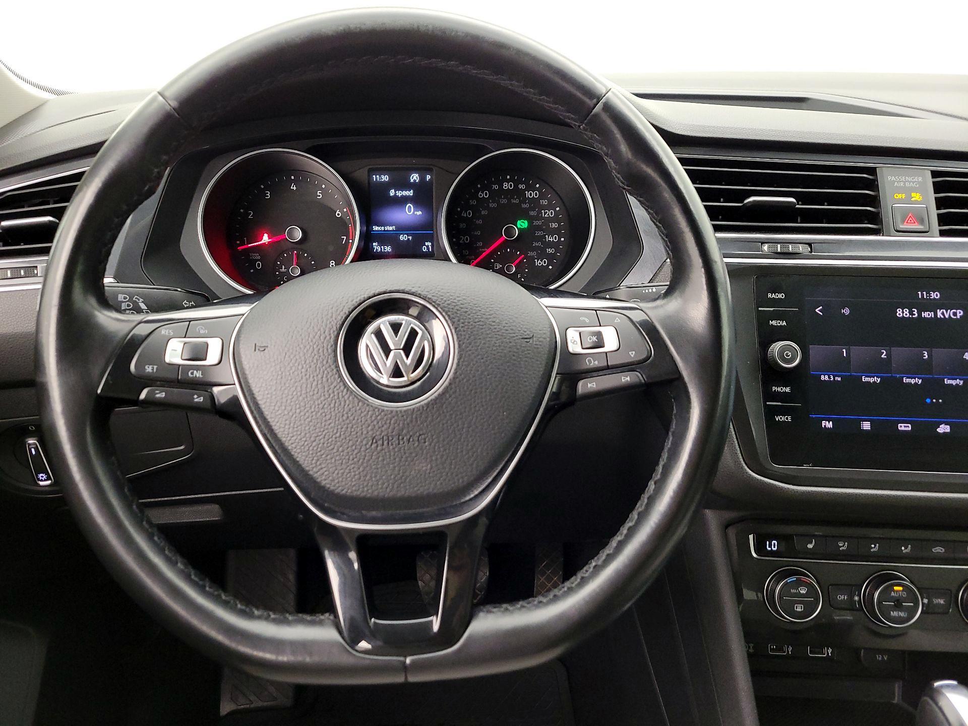 Thumbnail: 2018 Volkswagen Tiguan - 10