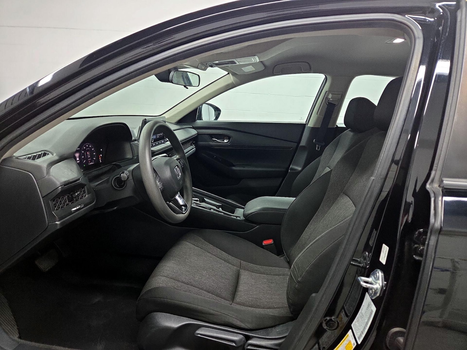2024 Honda Accord LX - Photo 12