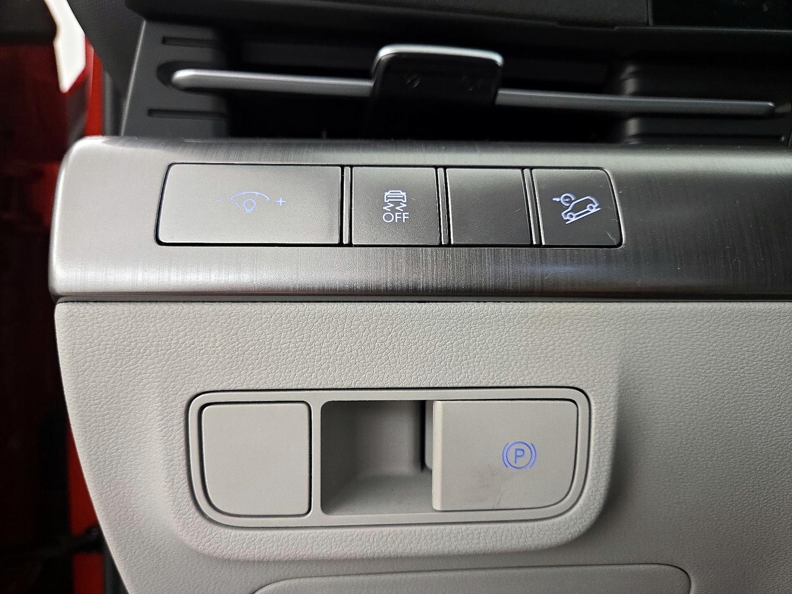 2024 Hyundai Kona SEL - Photo 14