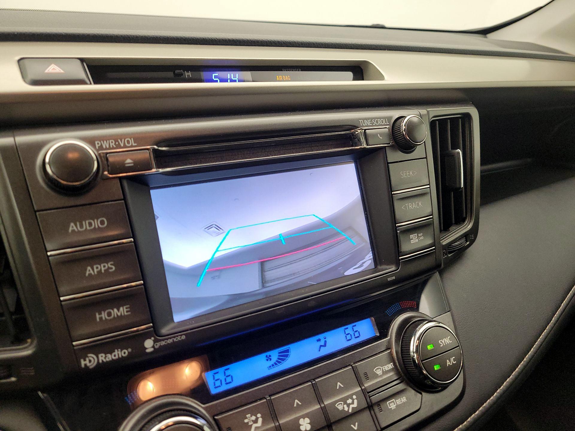 Thumbnail: 2015 Toyota RAV4 - 15
