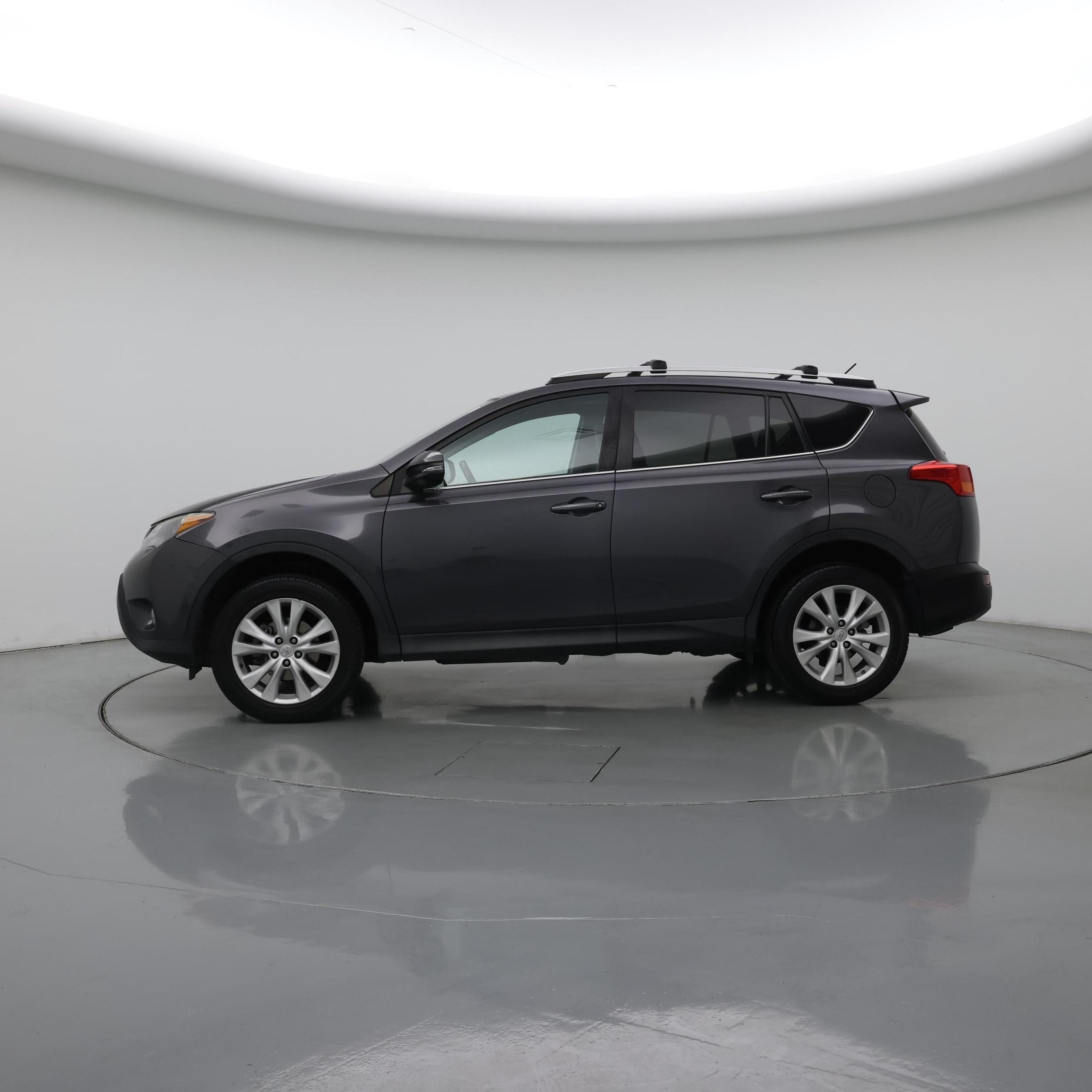 Thumbnail: 2015 Toyota RAV4 - 3