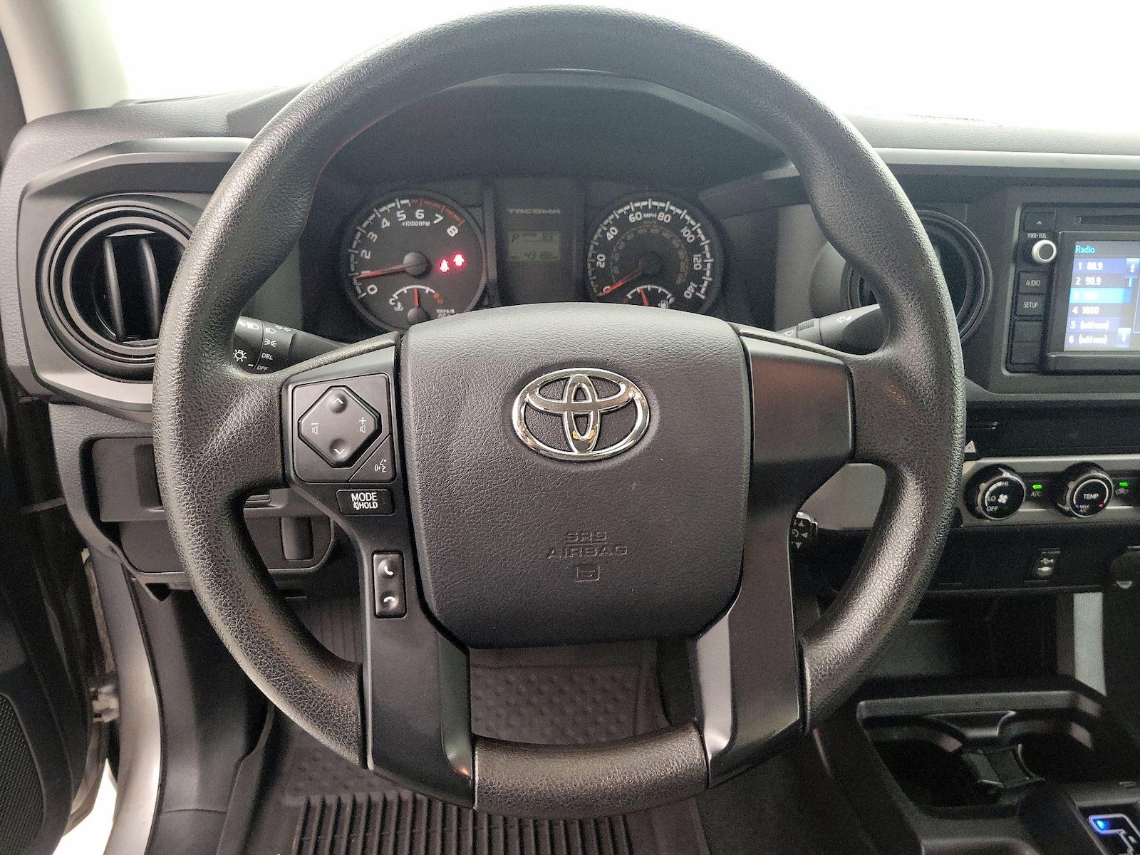 2016 Toyota Tacoma SR - Photo 11