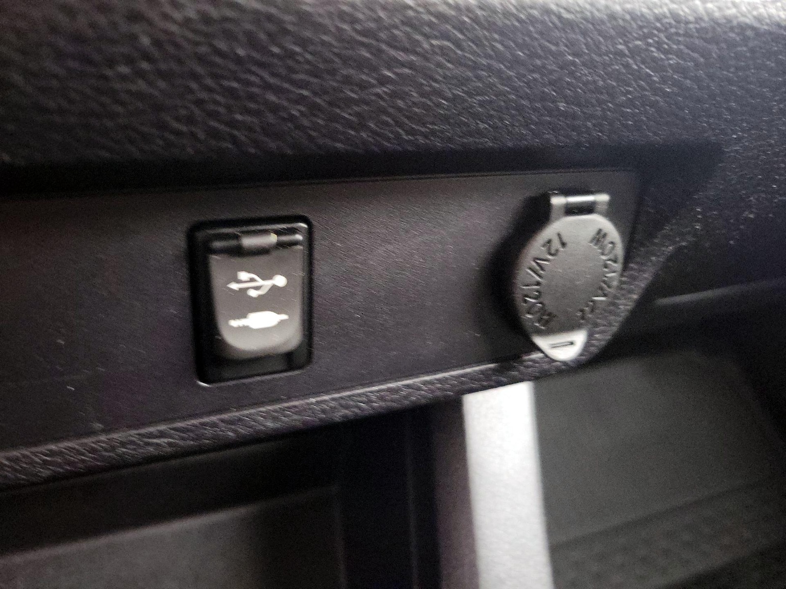 2016 Toyota Tacoma SR - Photo 18