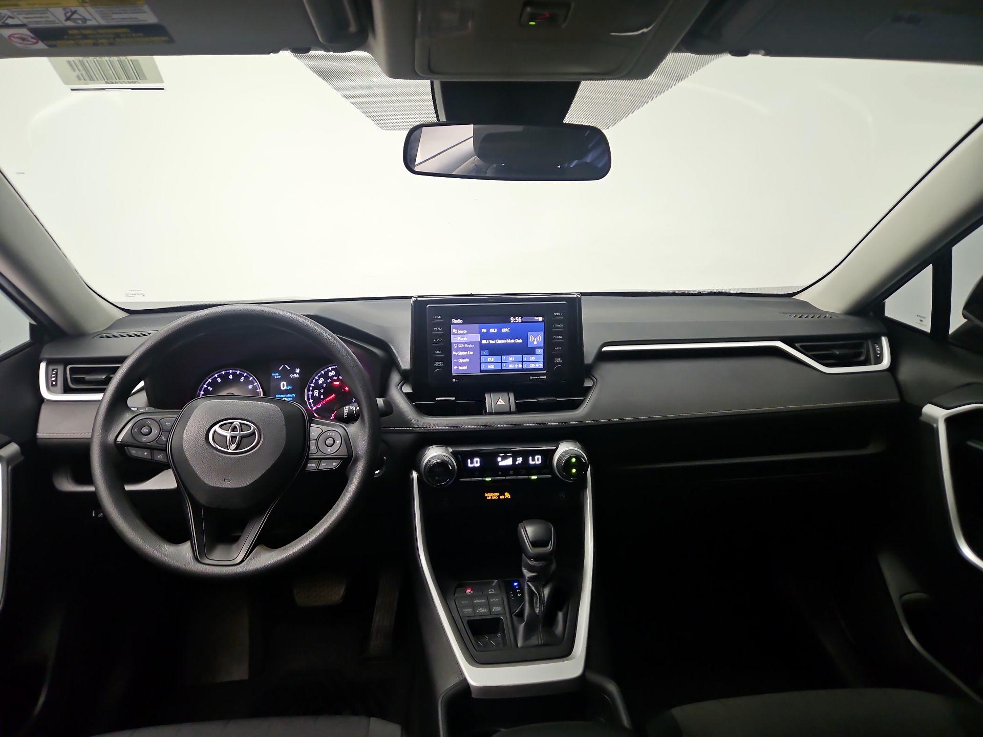 Thumbnail: 2021 Toyota RAV4 - 9