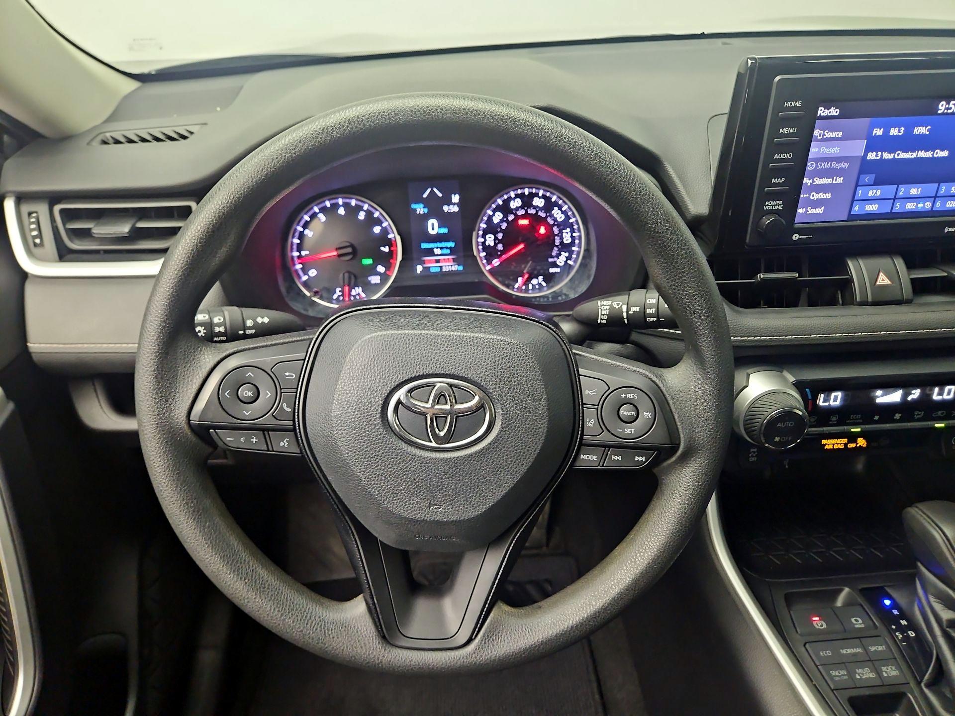 Thumbnail: 2021 Toyota RAV4 - 10