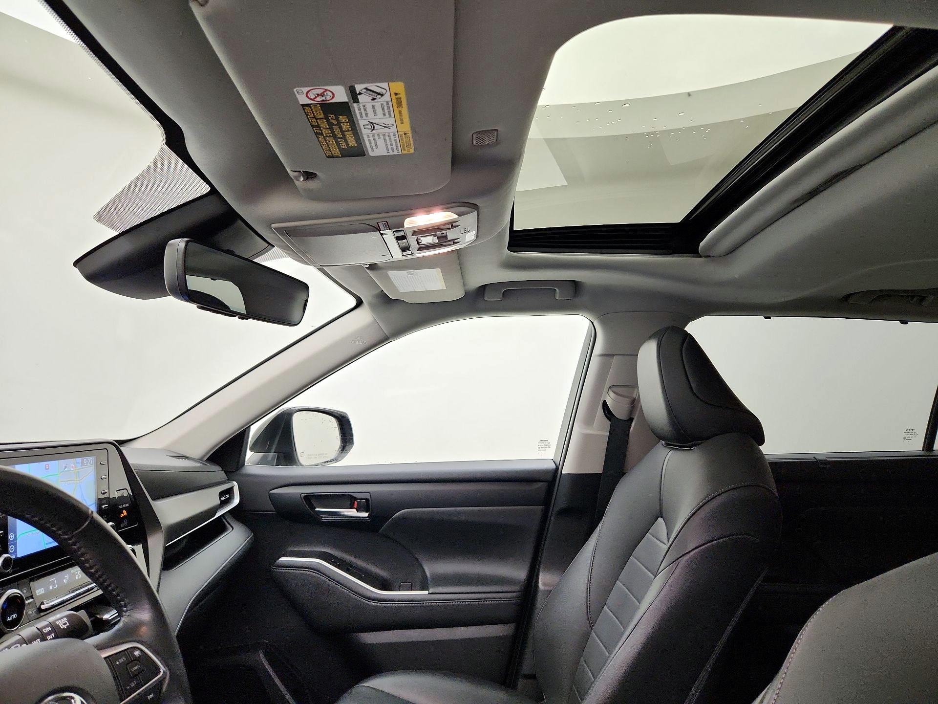 Thumbnail: 2021 Toyota Highlander - 20
