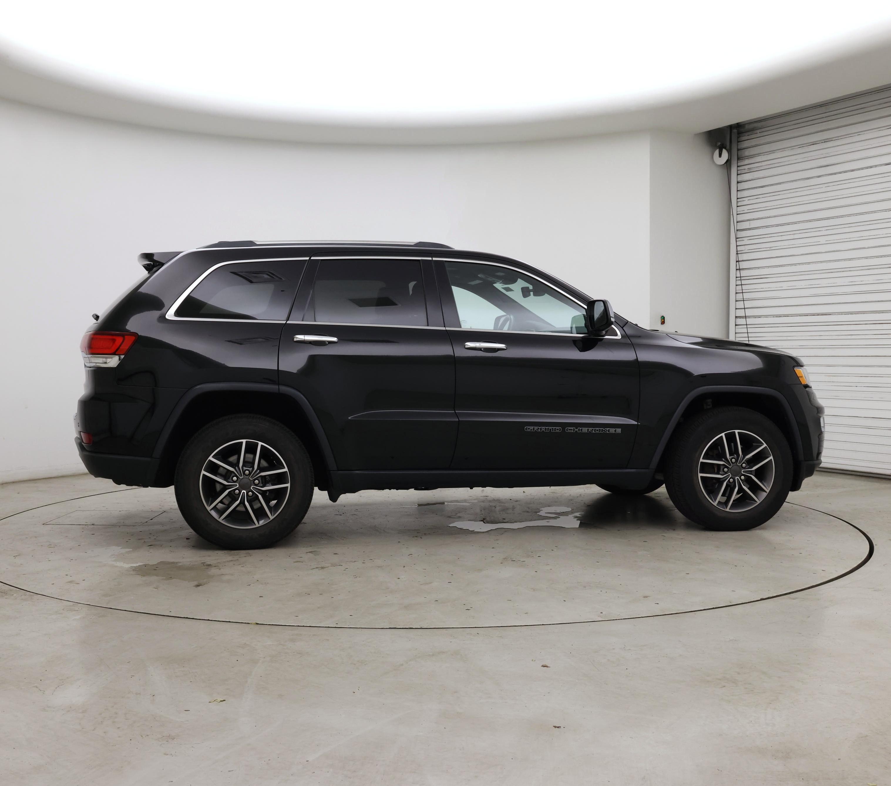 Thumbnail: 2020 Jeep Grand Cherokee - 7