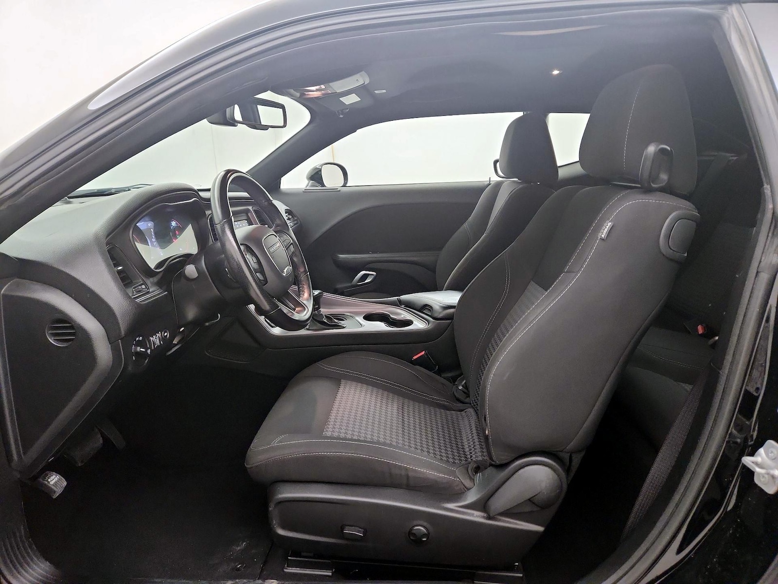 2023 Dodge Challenger SXT - Photo 12