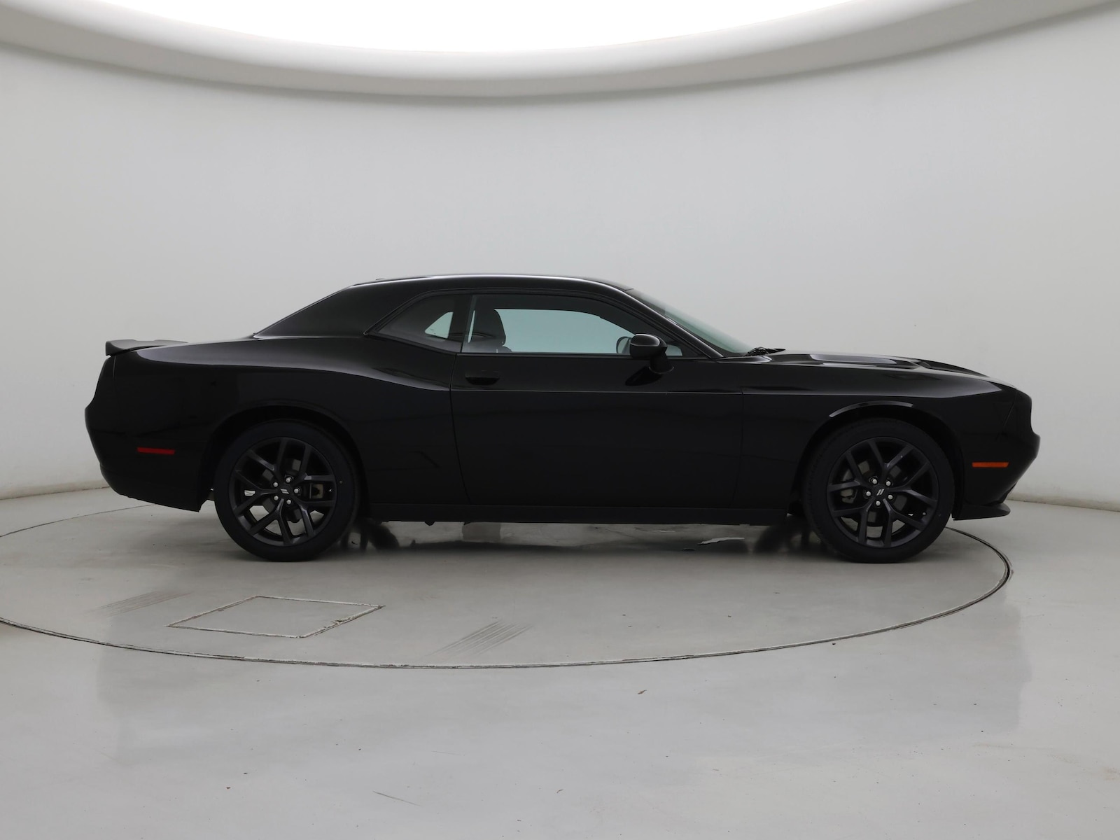 2023 Dodge Challenger SXT - Photo 8