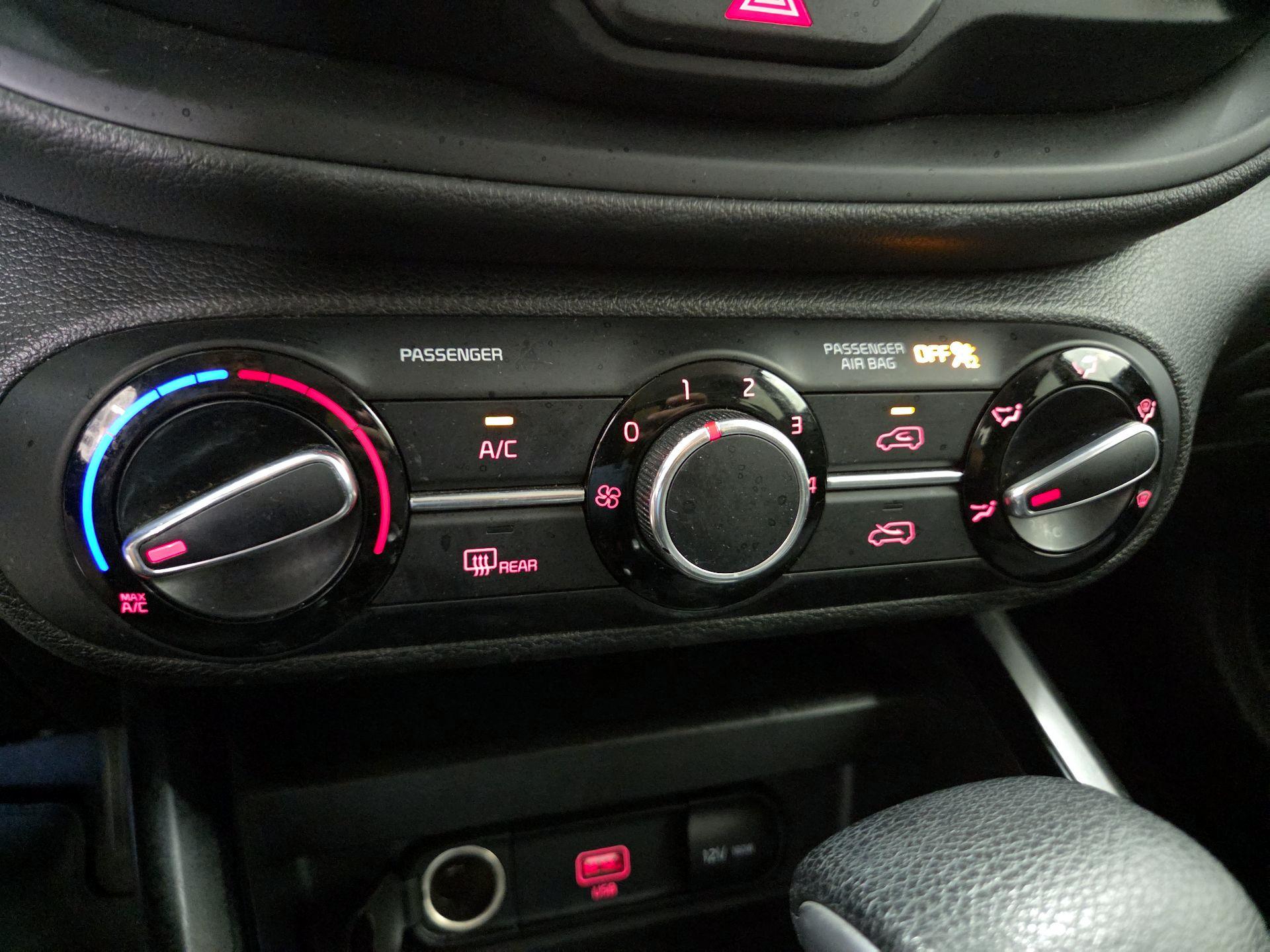 Thumbnail: 2021 Kia Soul - 16