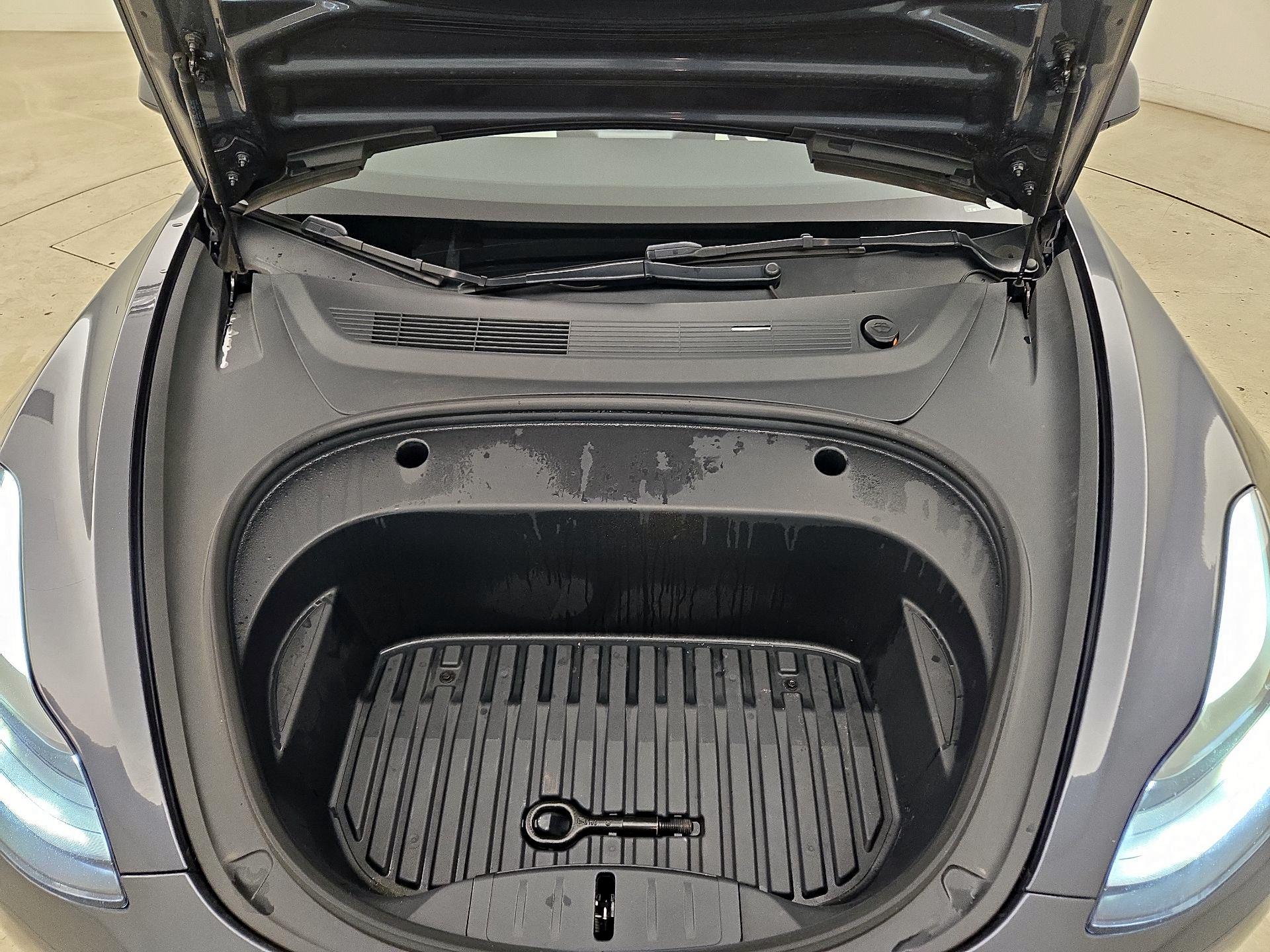 Thumbnail: 2022 Tesla Model 3 - 18