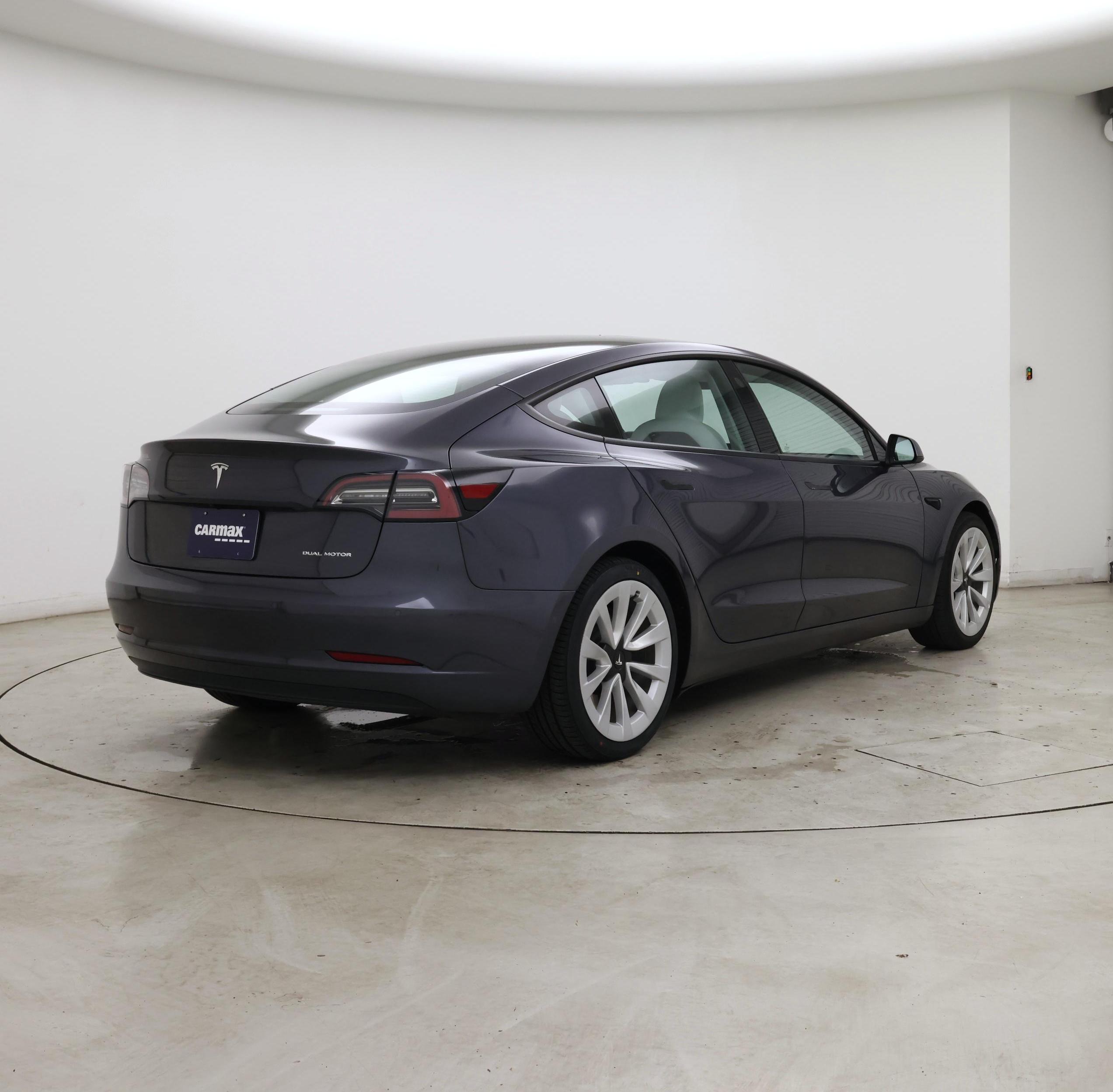 Thumbnail: 2022 Tesla Model 3 - 8