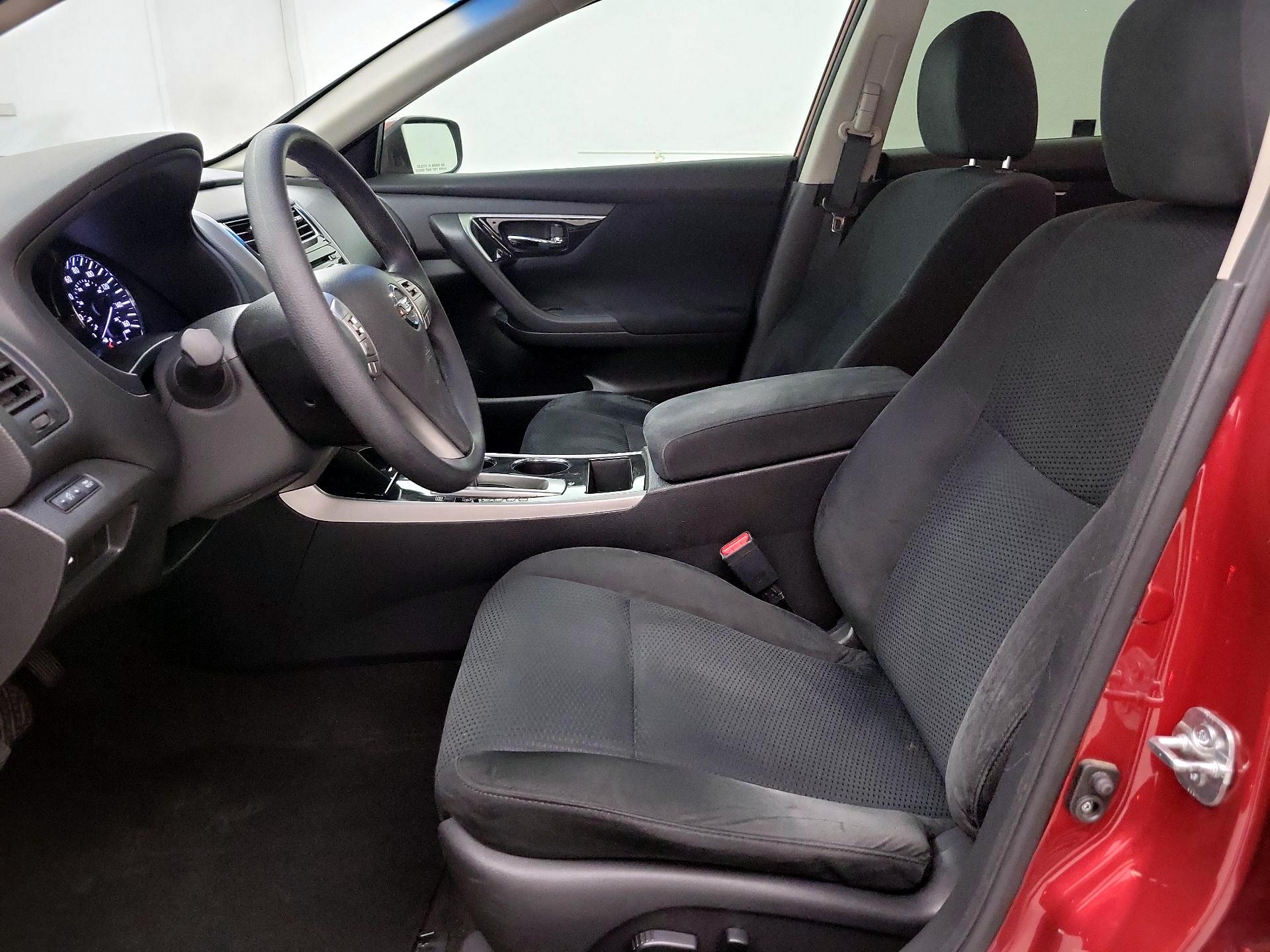Thumbnail: 2014 Nissan Altima - 11