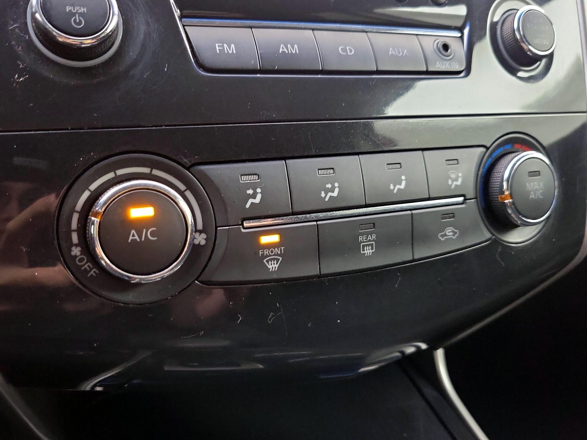 Thumbnail: 2014 Nissan Altima - 15