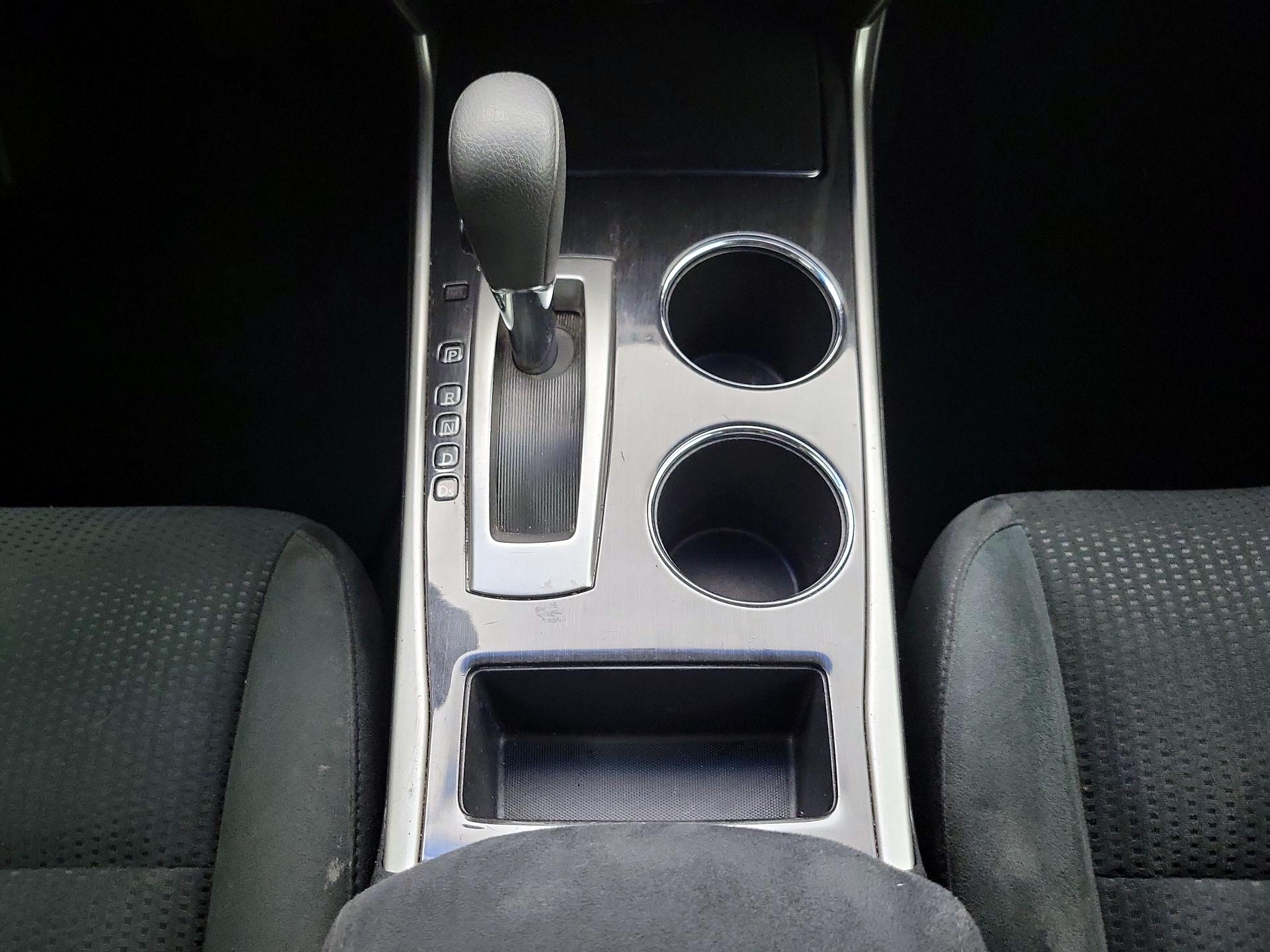 Thumbnail: 2014 Nissan Altima - 16