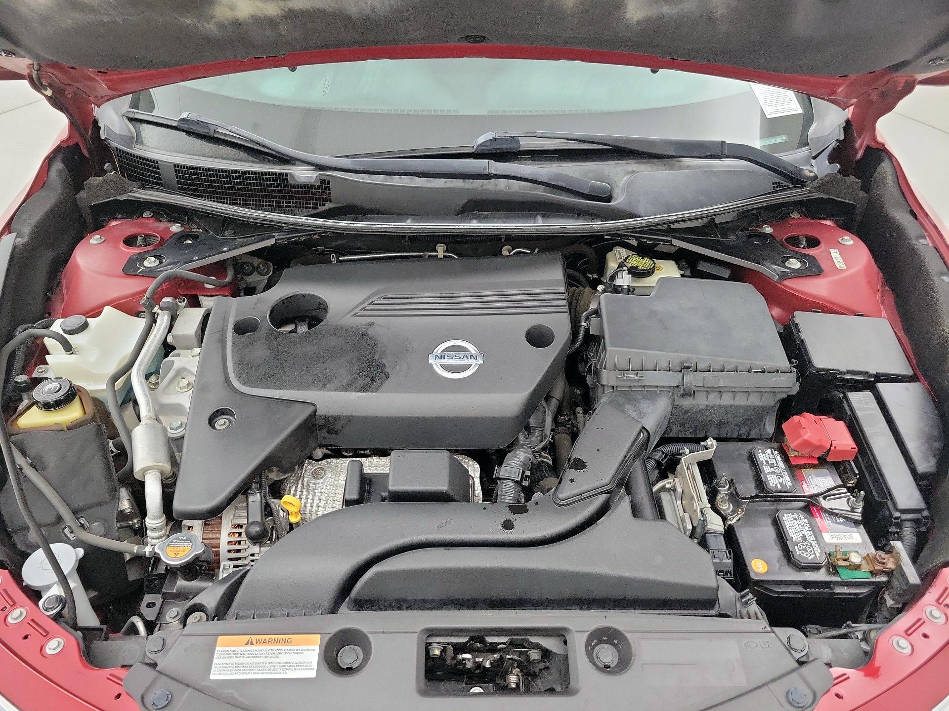 Thumbnail: 2014 Nissan Altima - 19
