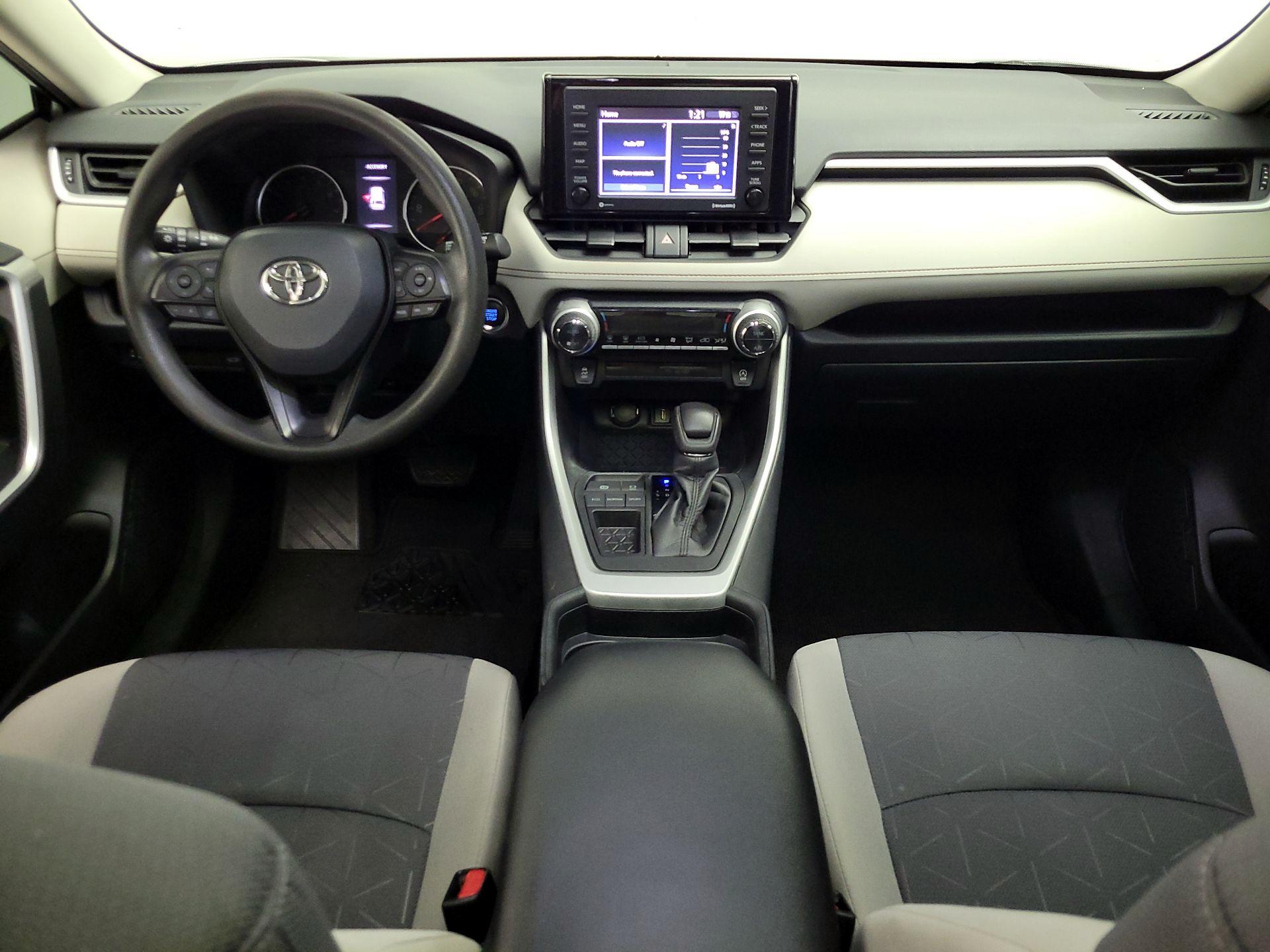 Thumbnail: 2020 Toyota RAV4 - 9
