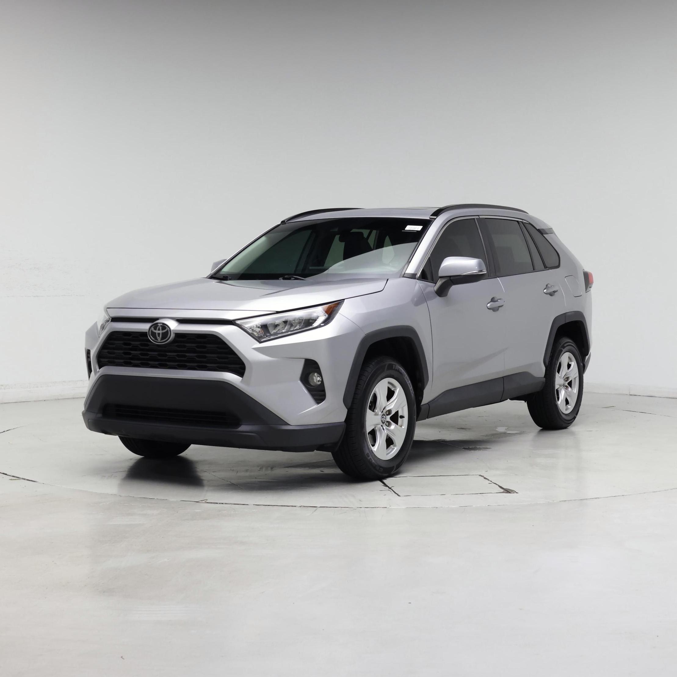 Thumbnail: 2020 Toyota RAV4 - 4