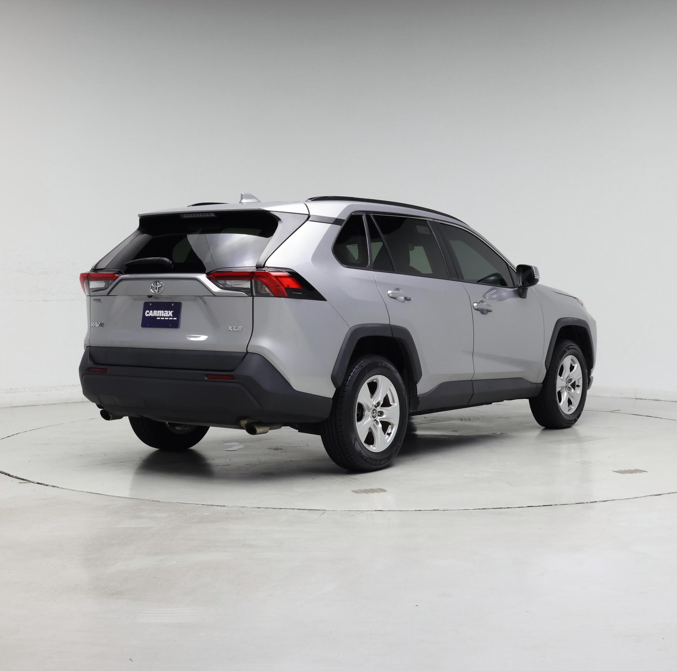 Thumbnail: 2020 Toyota RAV4 - 8