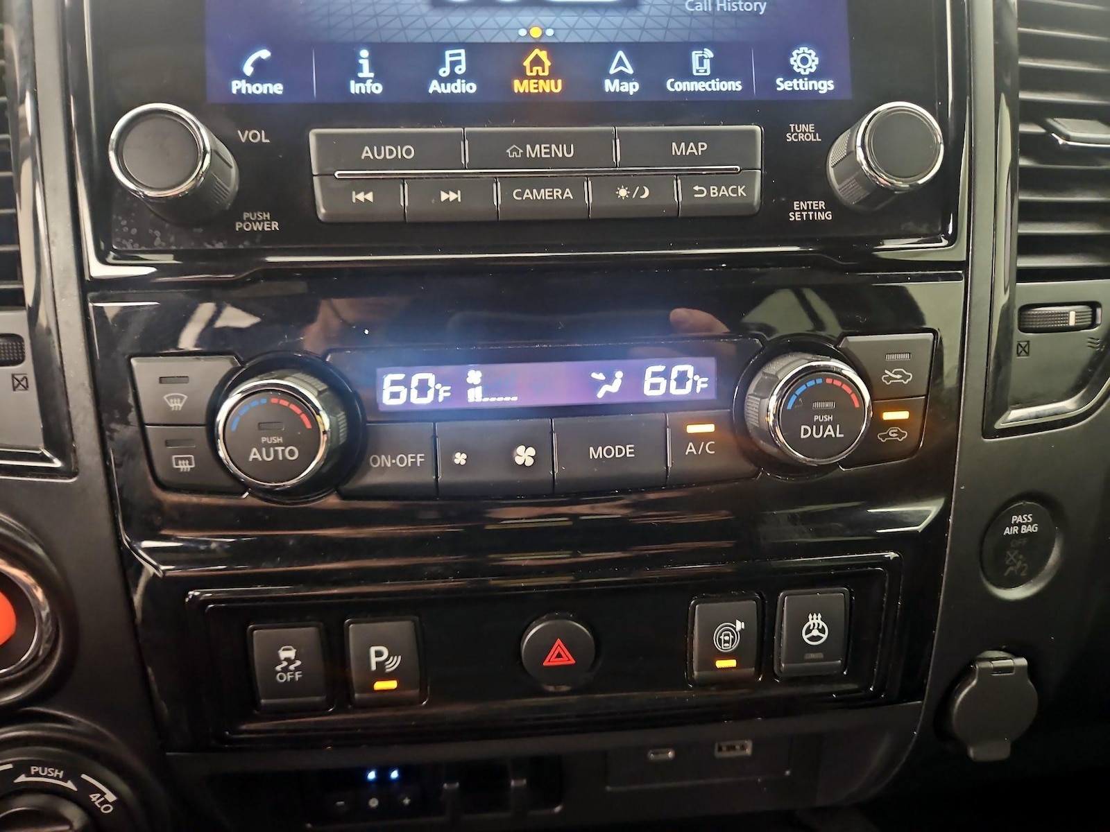 2021 Nissan Titan PRO-4X - Photo 17