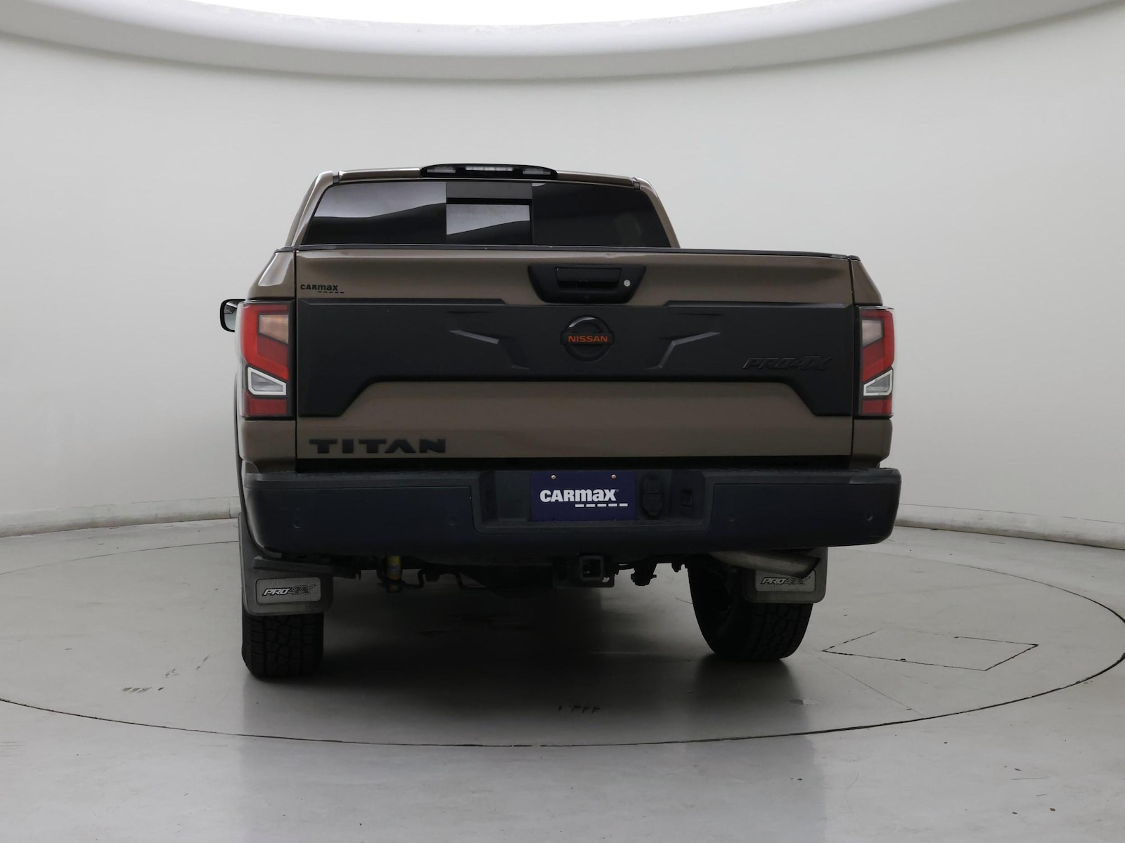 2021 Nissan Titan PRO-4X - Photo 7