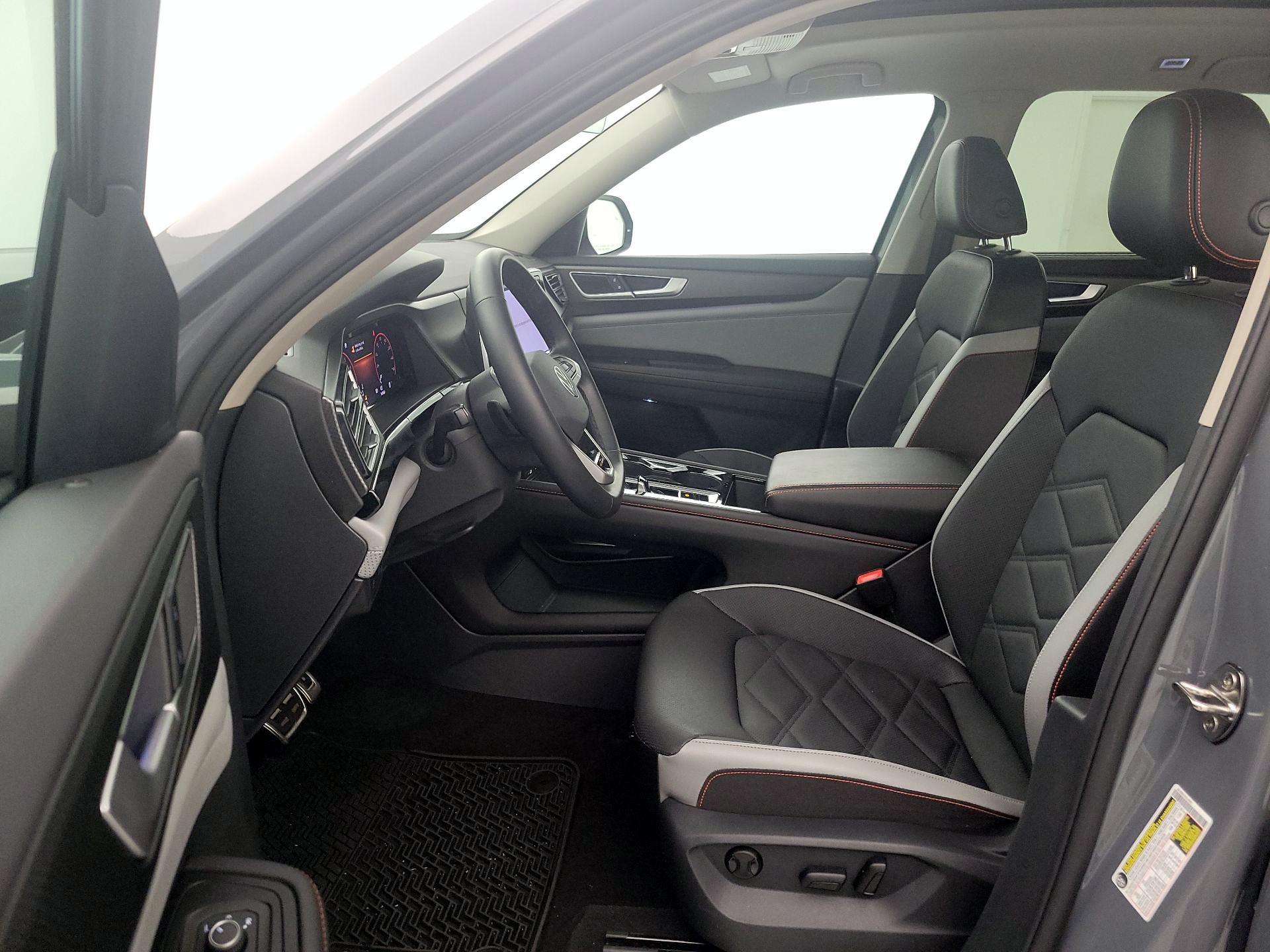 Thumbnail: 2025 Volkswagen Atlas - 11