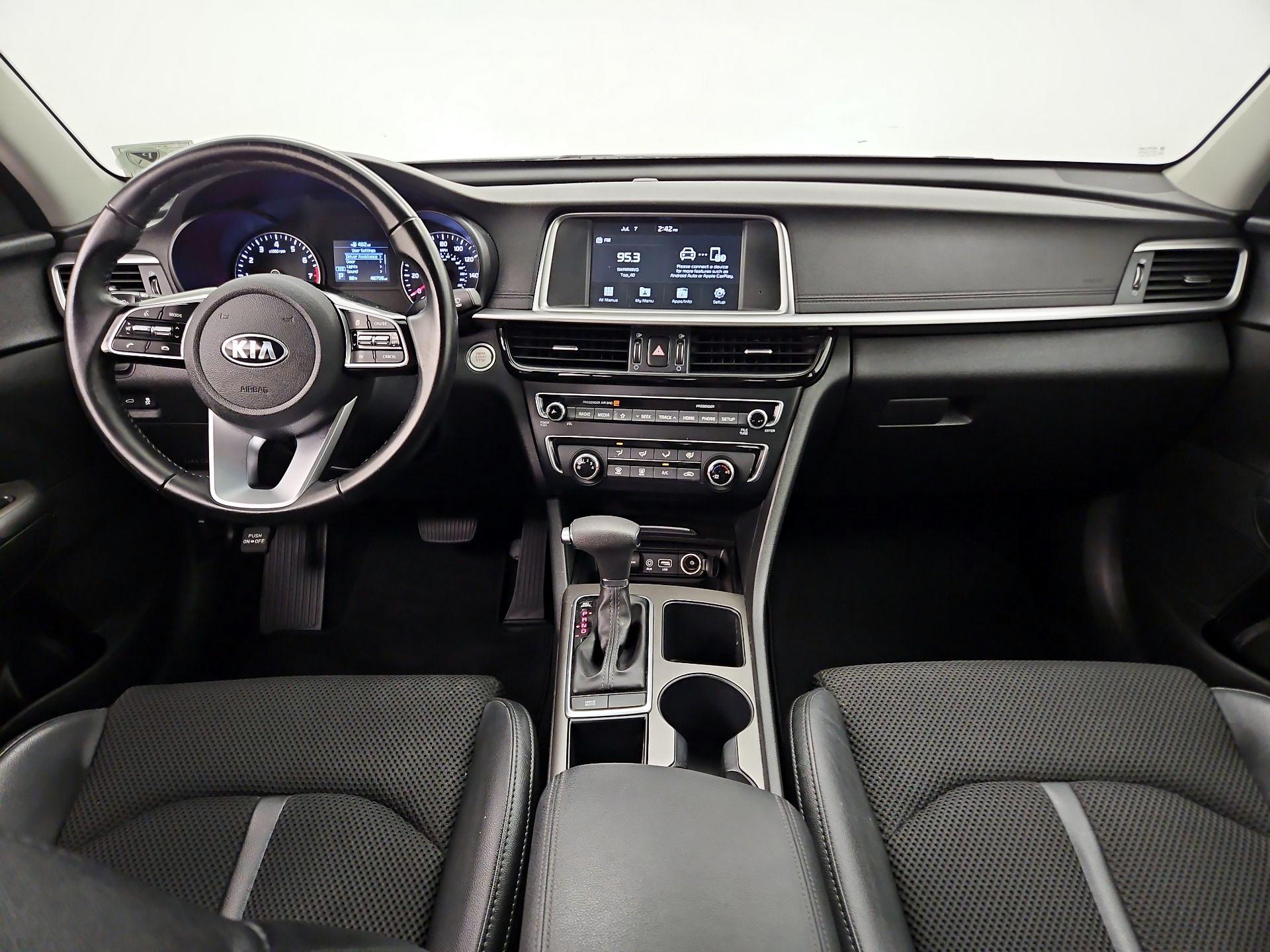 Thumbnail: 2020 Kia Optima - 9