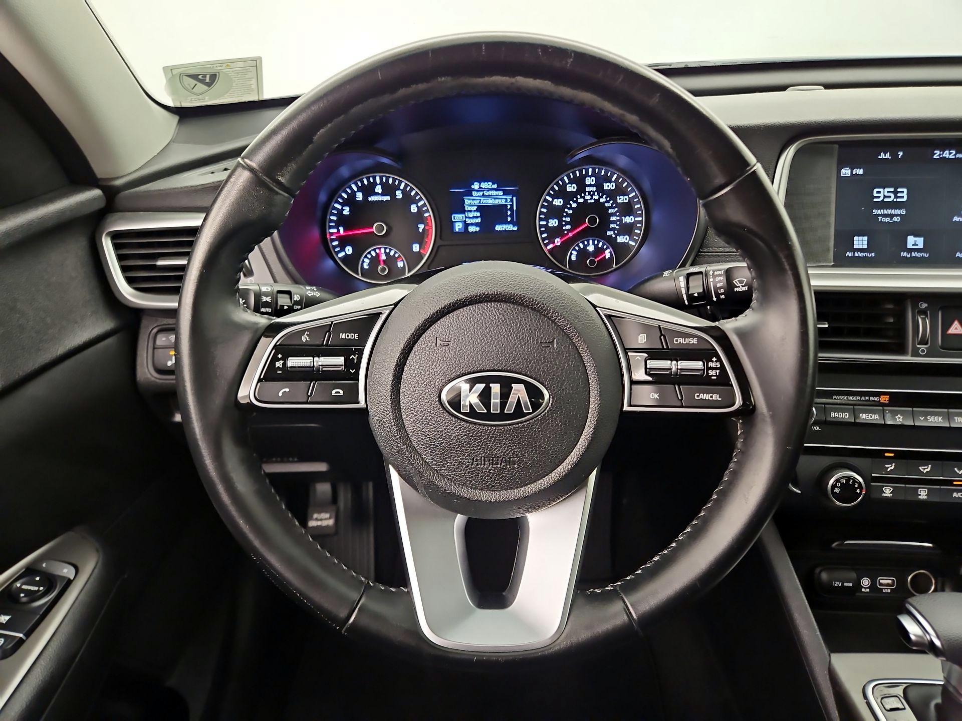 Thumbnail: 2020 Kia Optima - 10