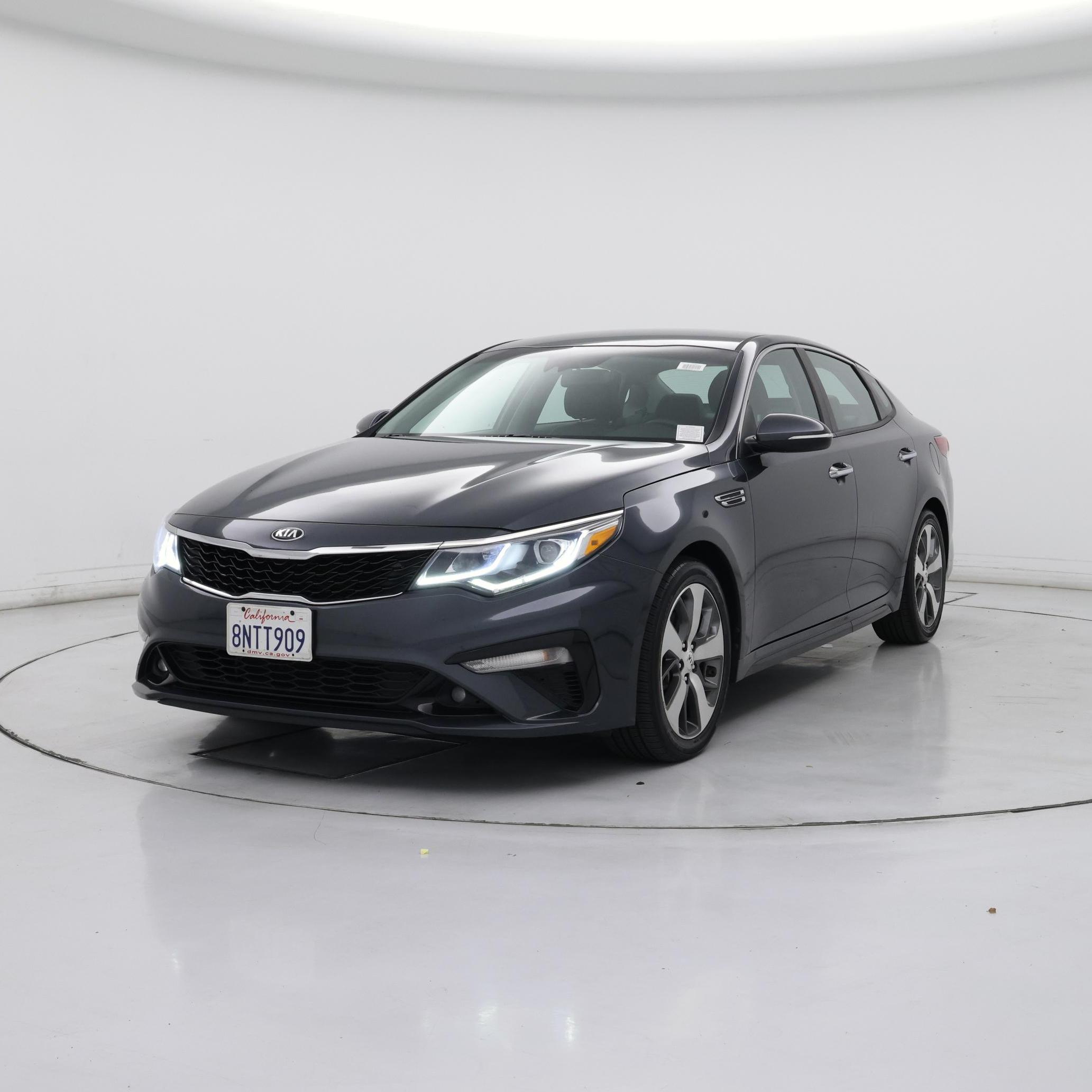 Thumbnail: 2020 Kia Optima - 4