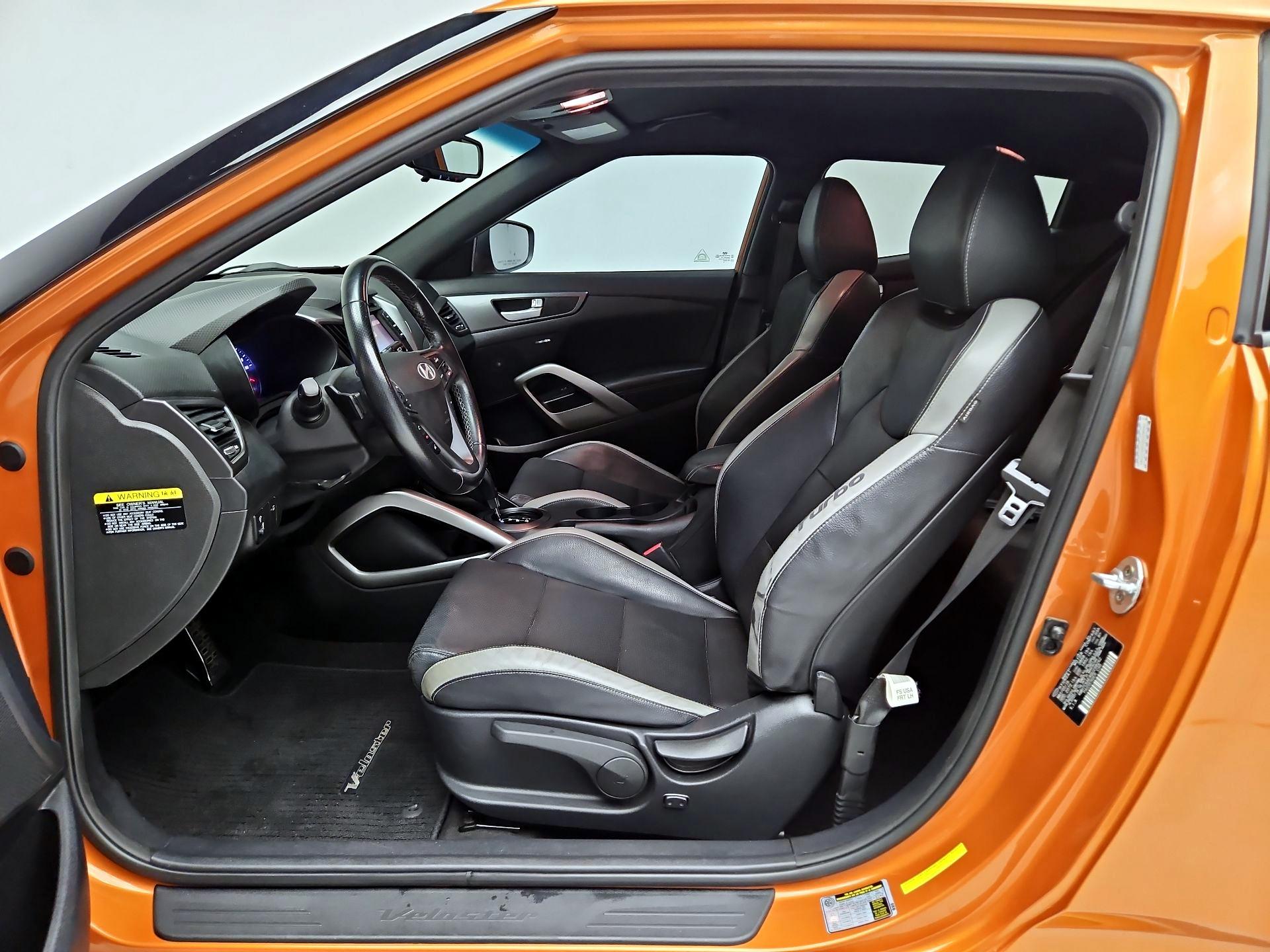 Thumbnail: 2016 Hyundai Veloster - 11