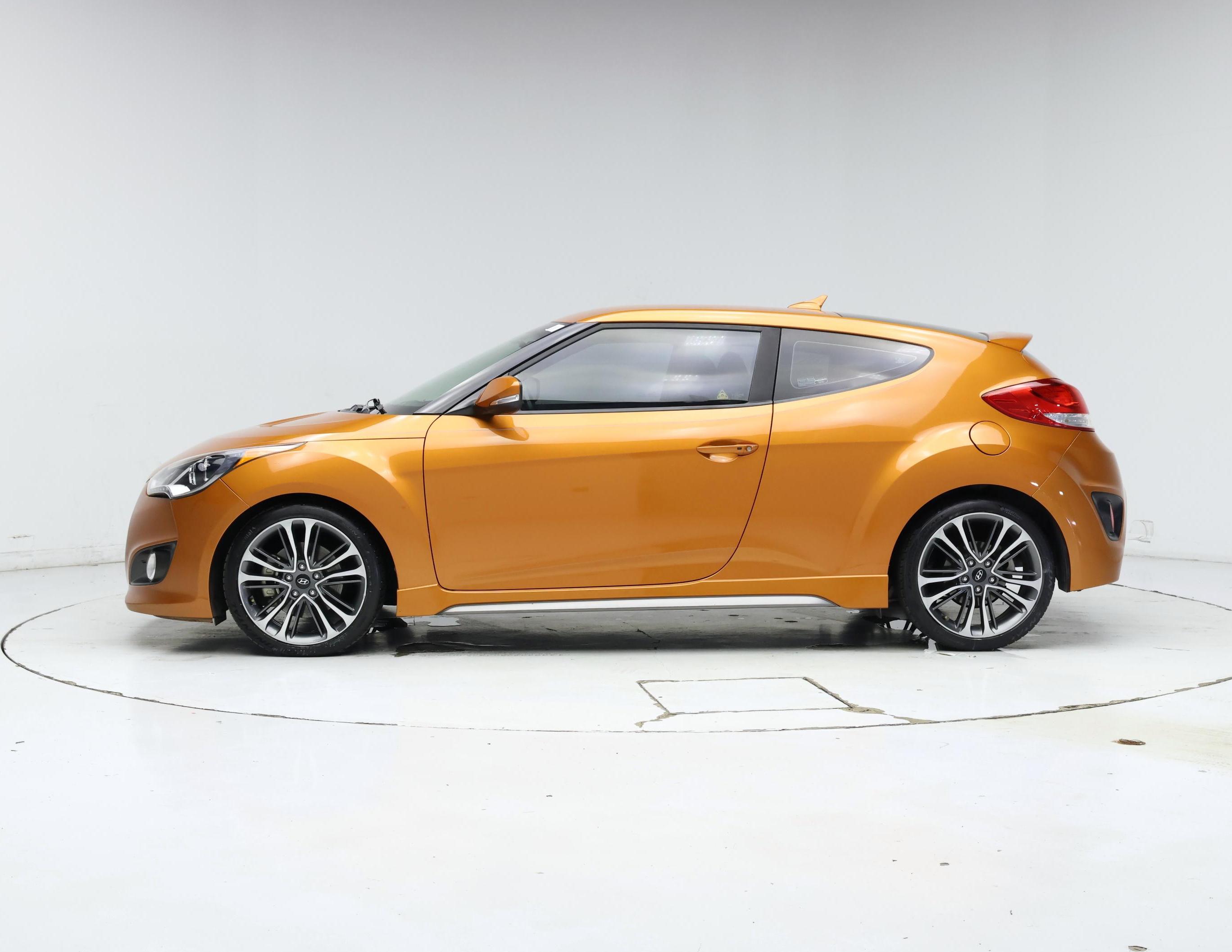 Thumbnail: 2016 Hyundai Veloster - 3