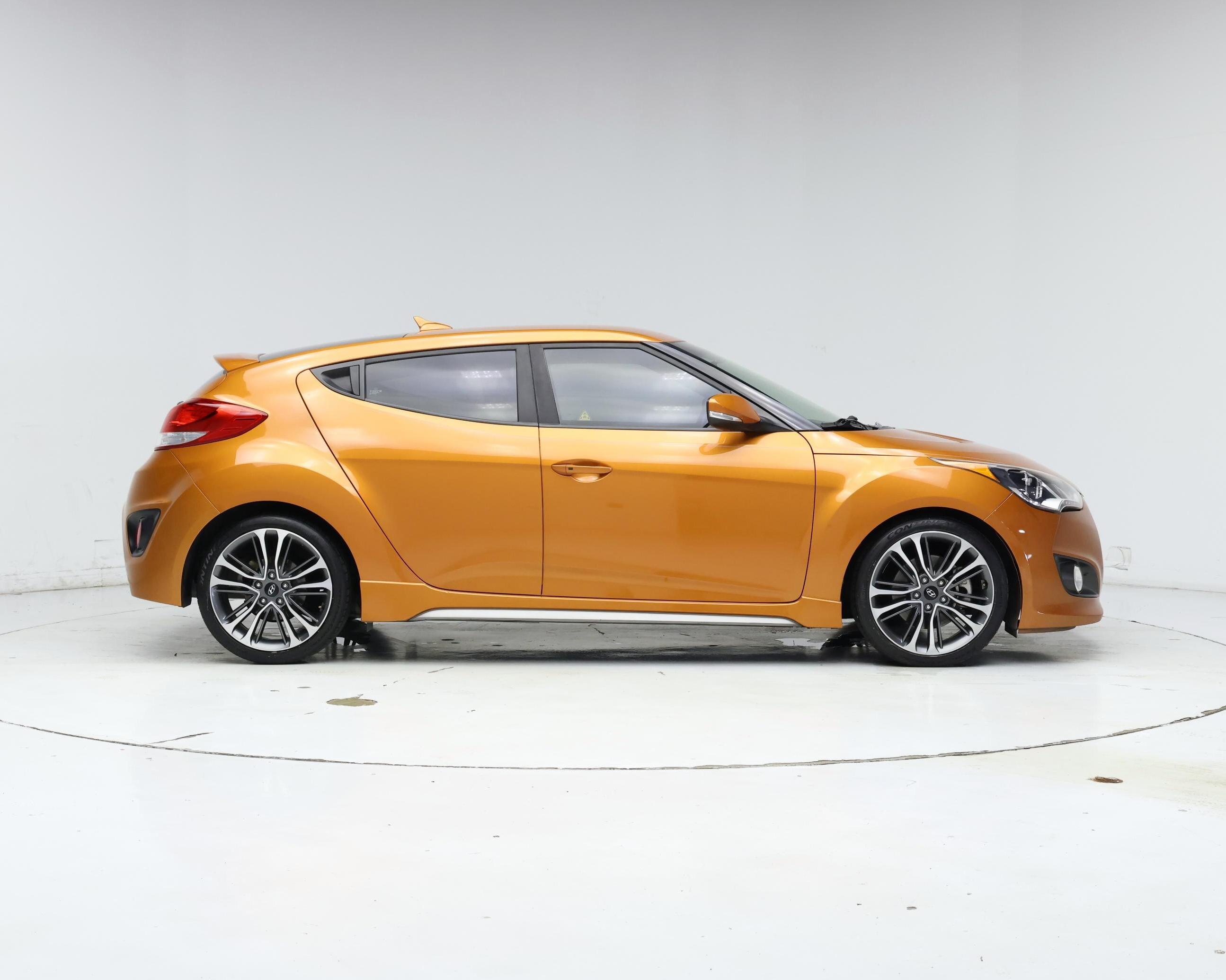 Thumbnail: 2016 Hyundai Veloster - 7