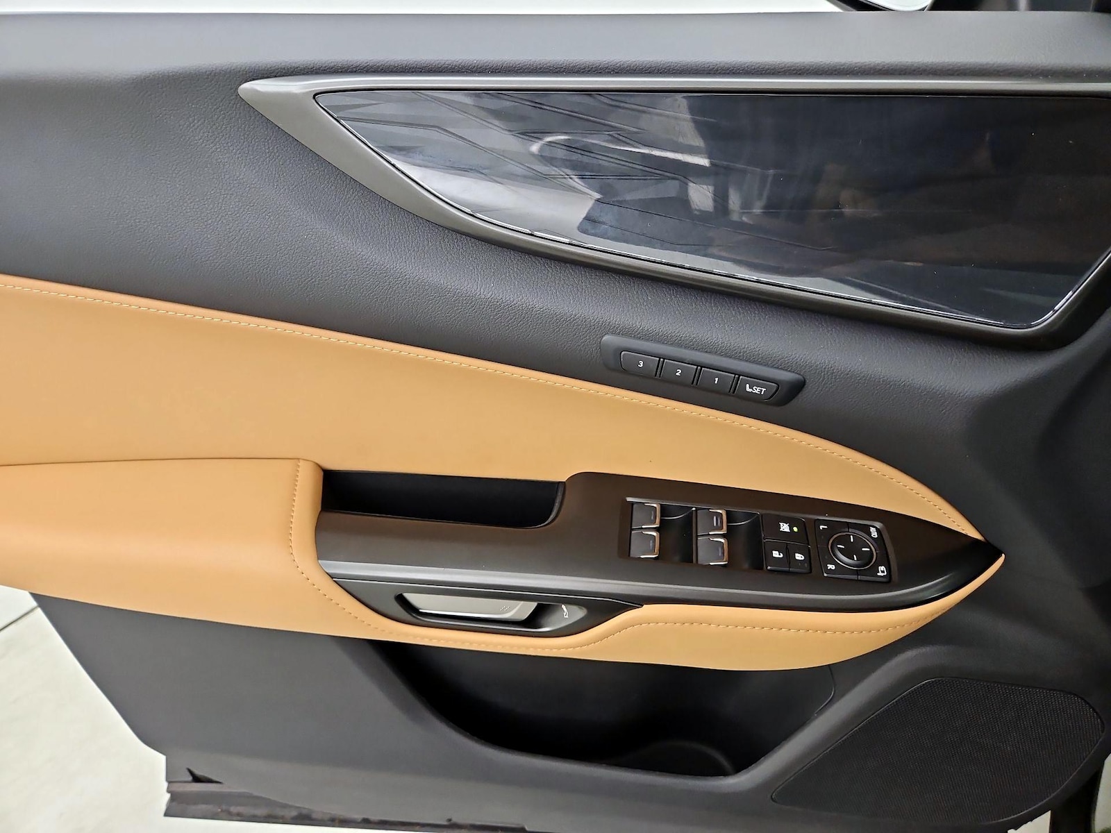 2024 Lexus NX 250 - Photo 13