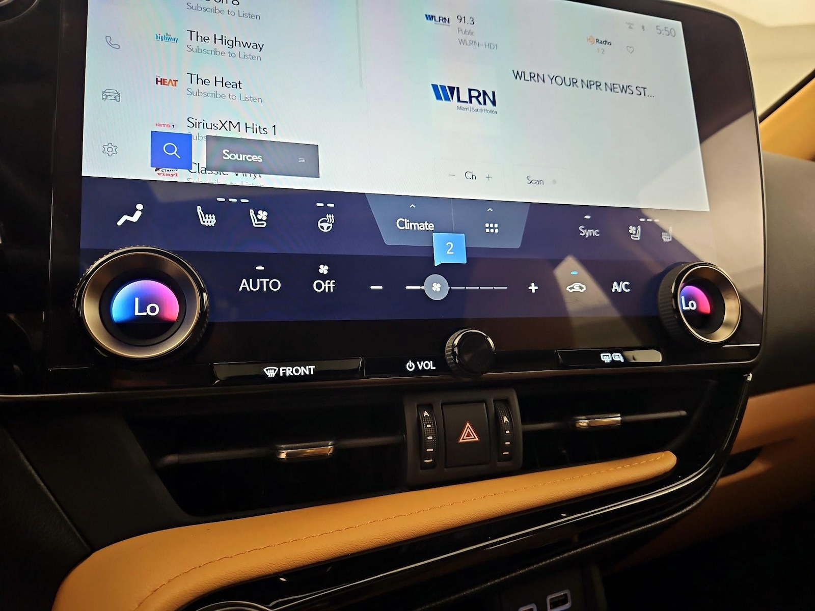 2024 Lexus NX 250 - Photo 17