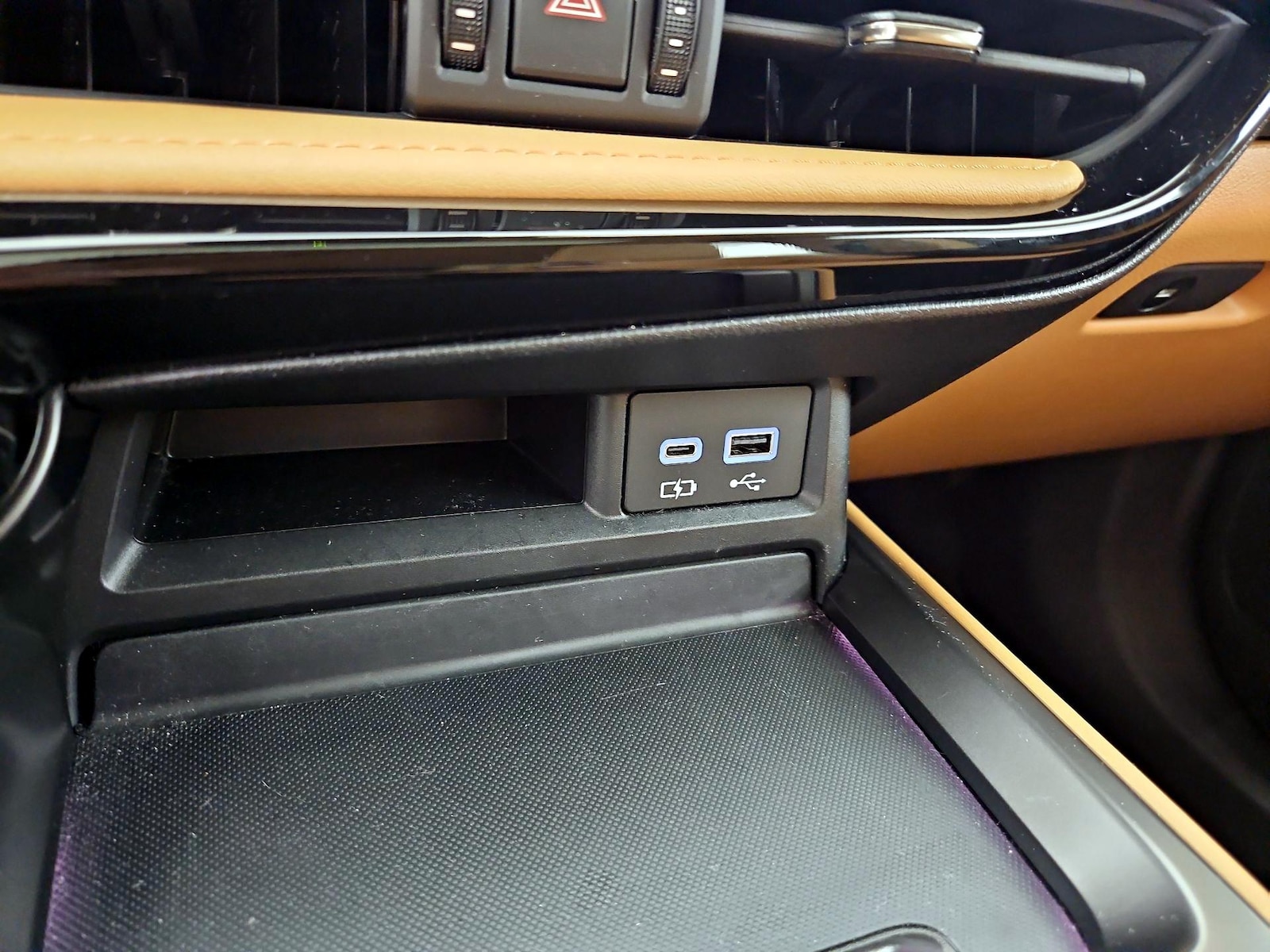 2024 Lexus NX 250 - Photo 19